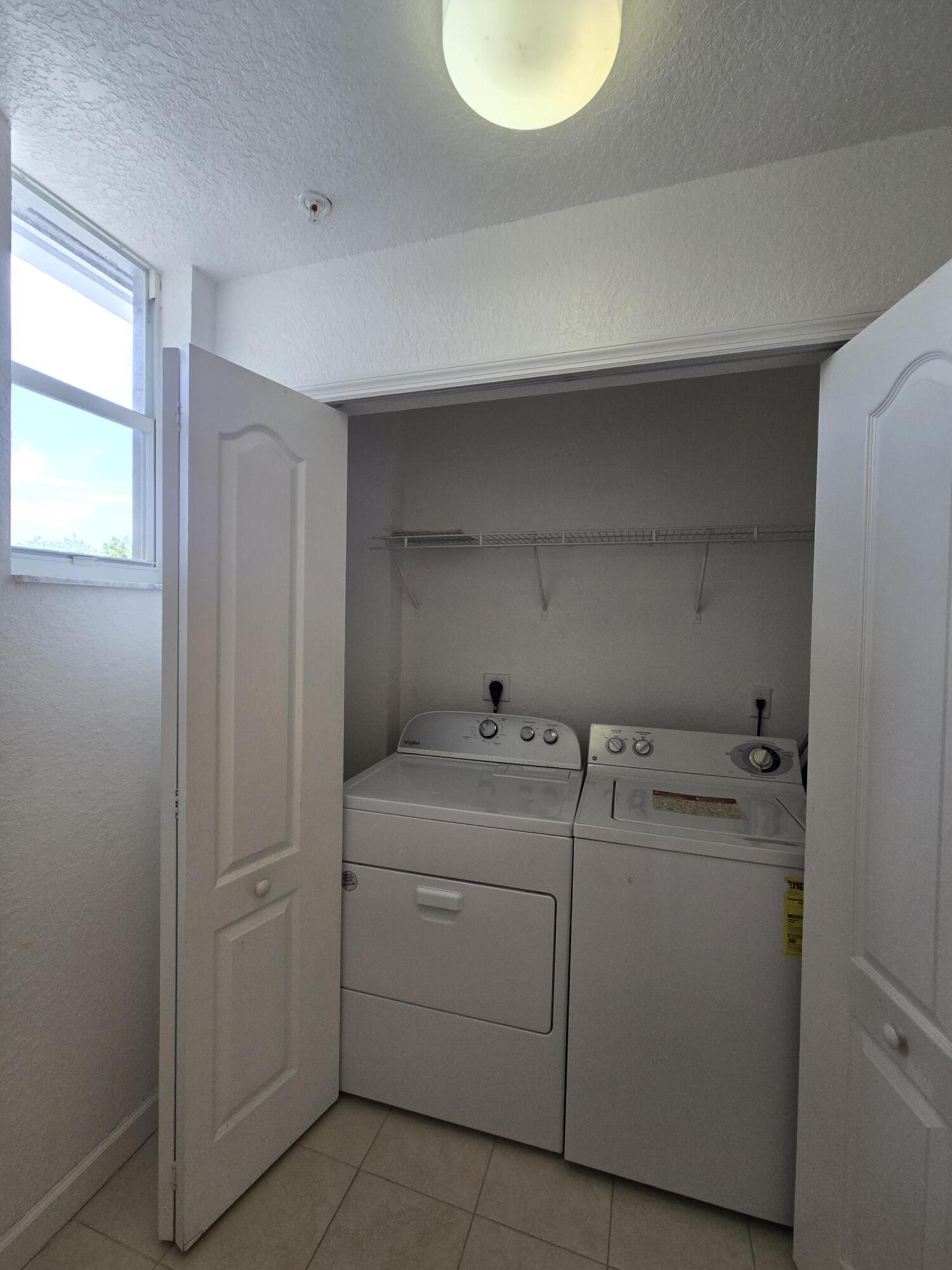 1016 SHOMA, Royal Palm Beach FL 33414