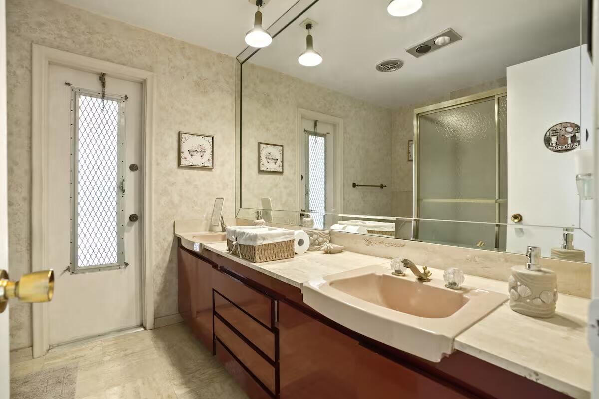 5307 NE 32nd, Fort Lauderdale FL 33308