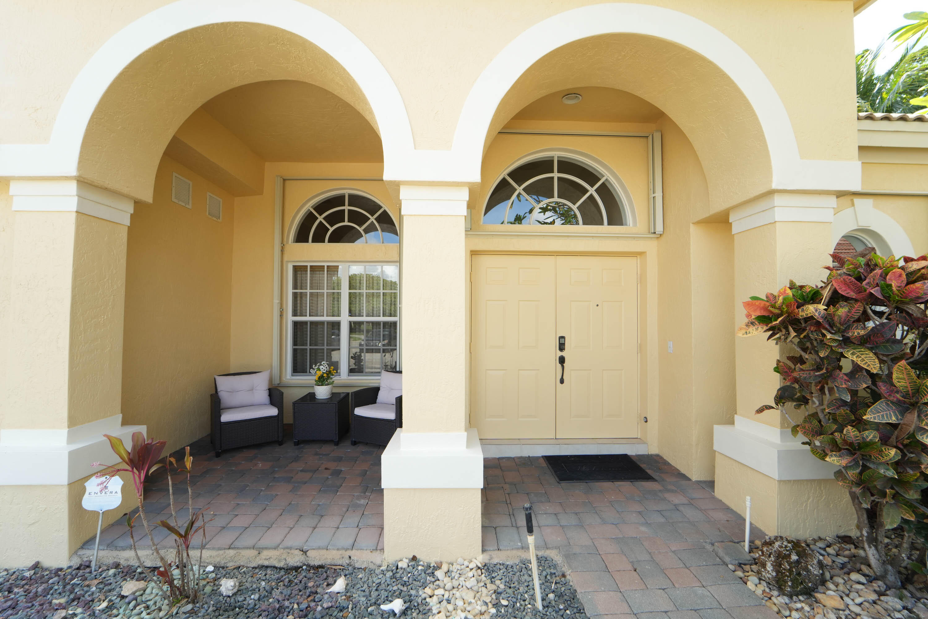 3621 BURCHS, West Palm Beach FL 33411