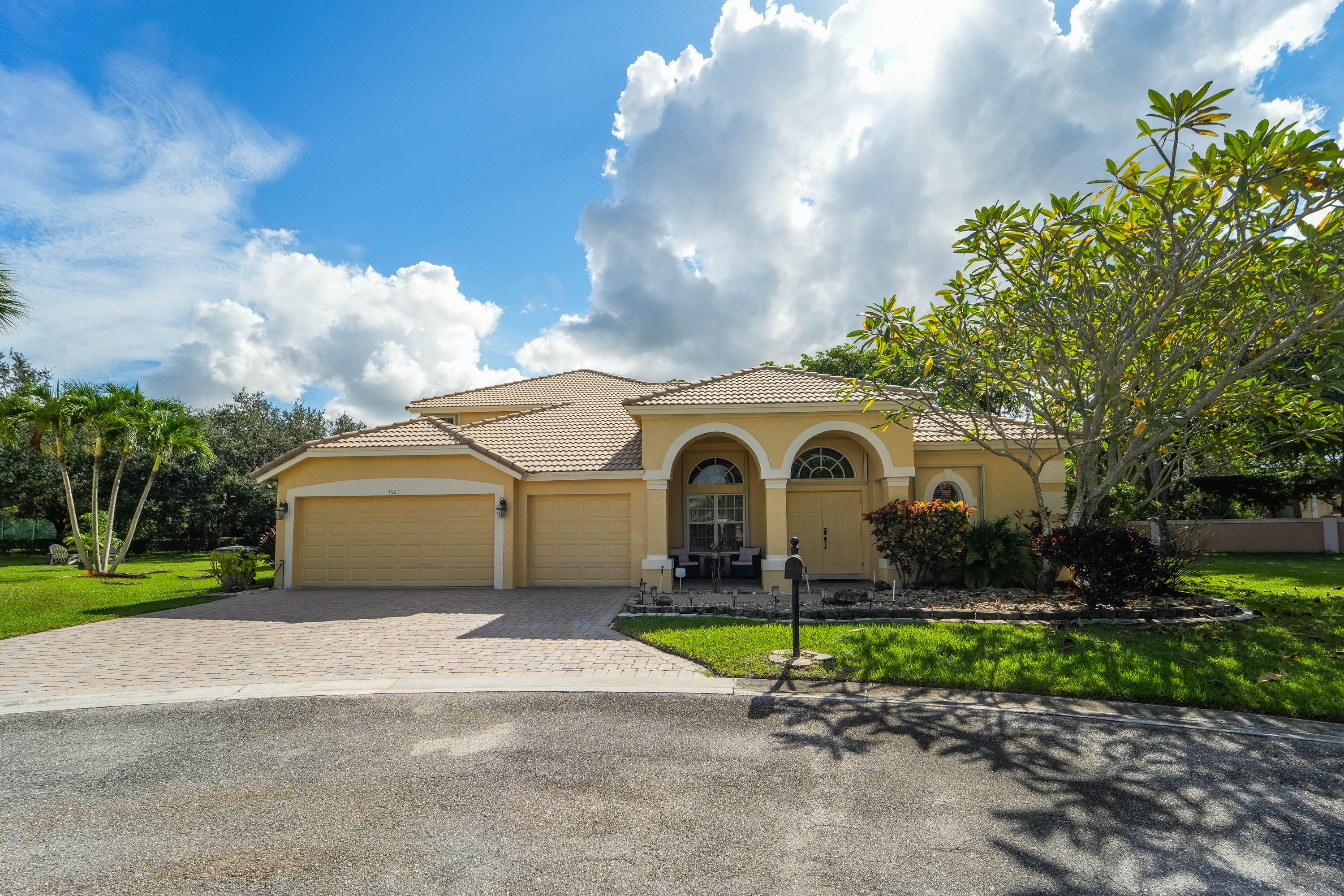 3621 BURCHS, West Palm Beach FL 33411