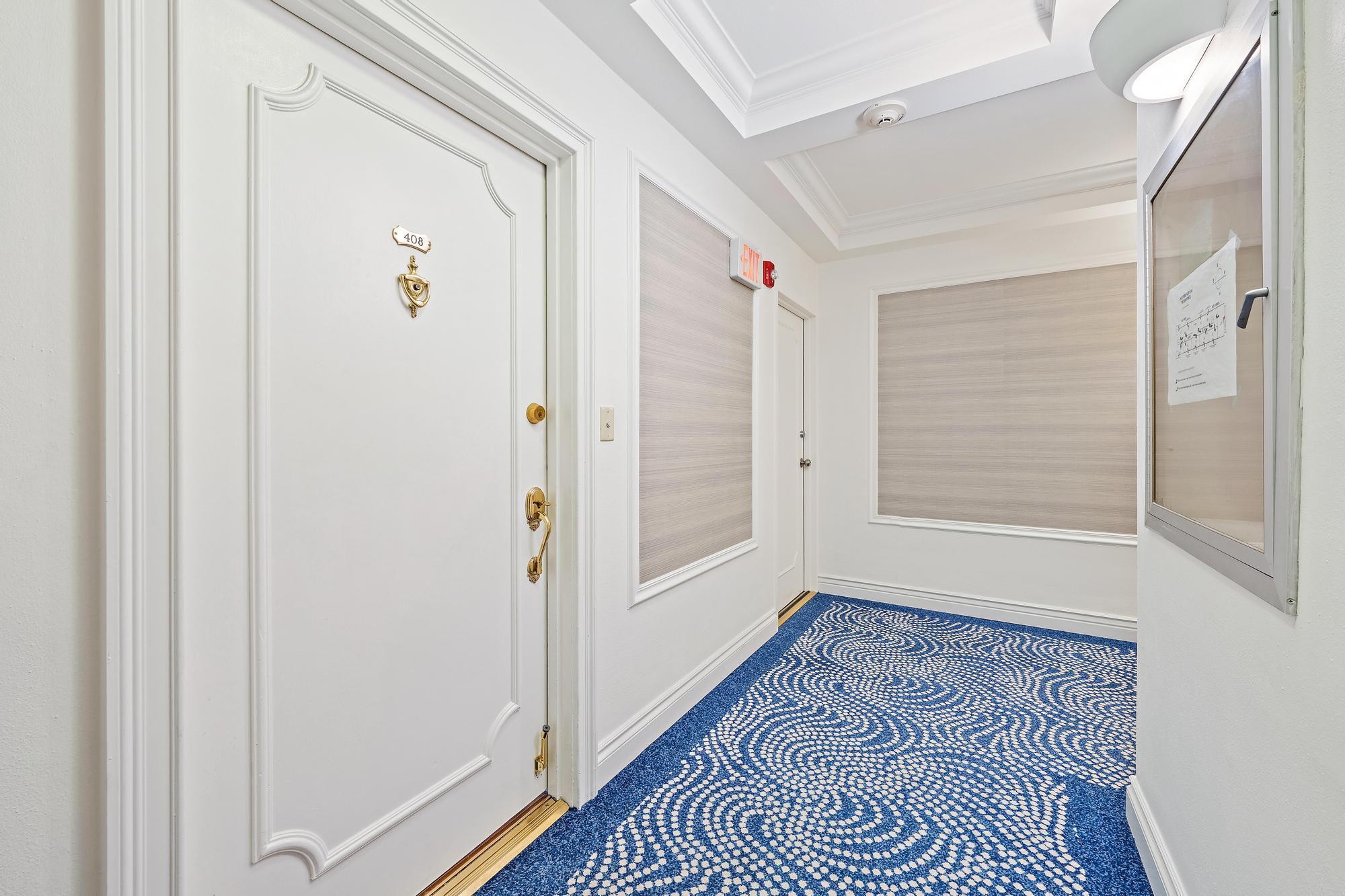 250 BRADLEY #408, Palm Beach FL 33480