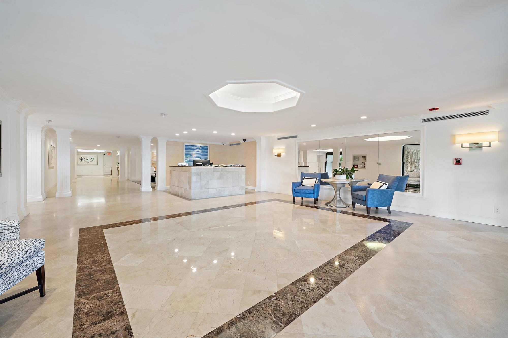 250 BRADLEY #408, Palm Beach FL 33480