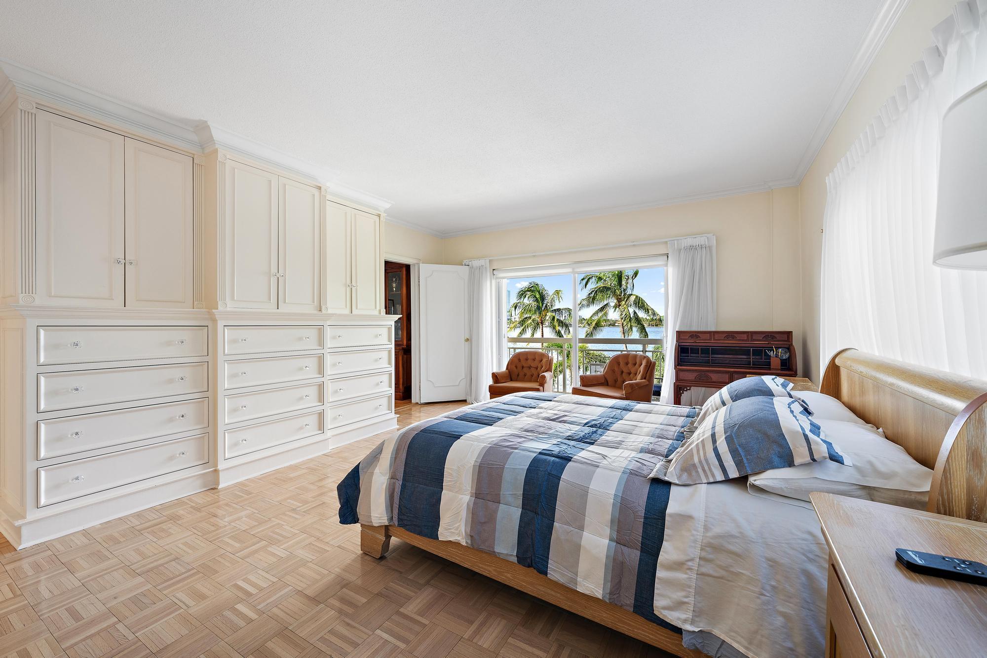 250 BRADLEY #408, Palm Beach FL 33480