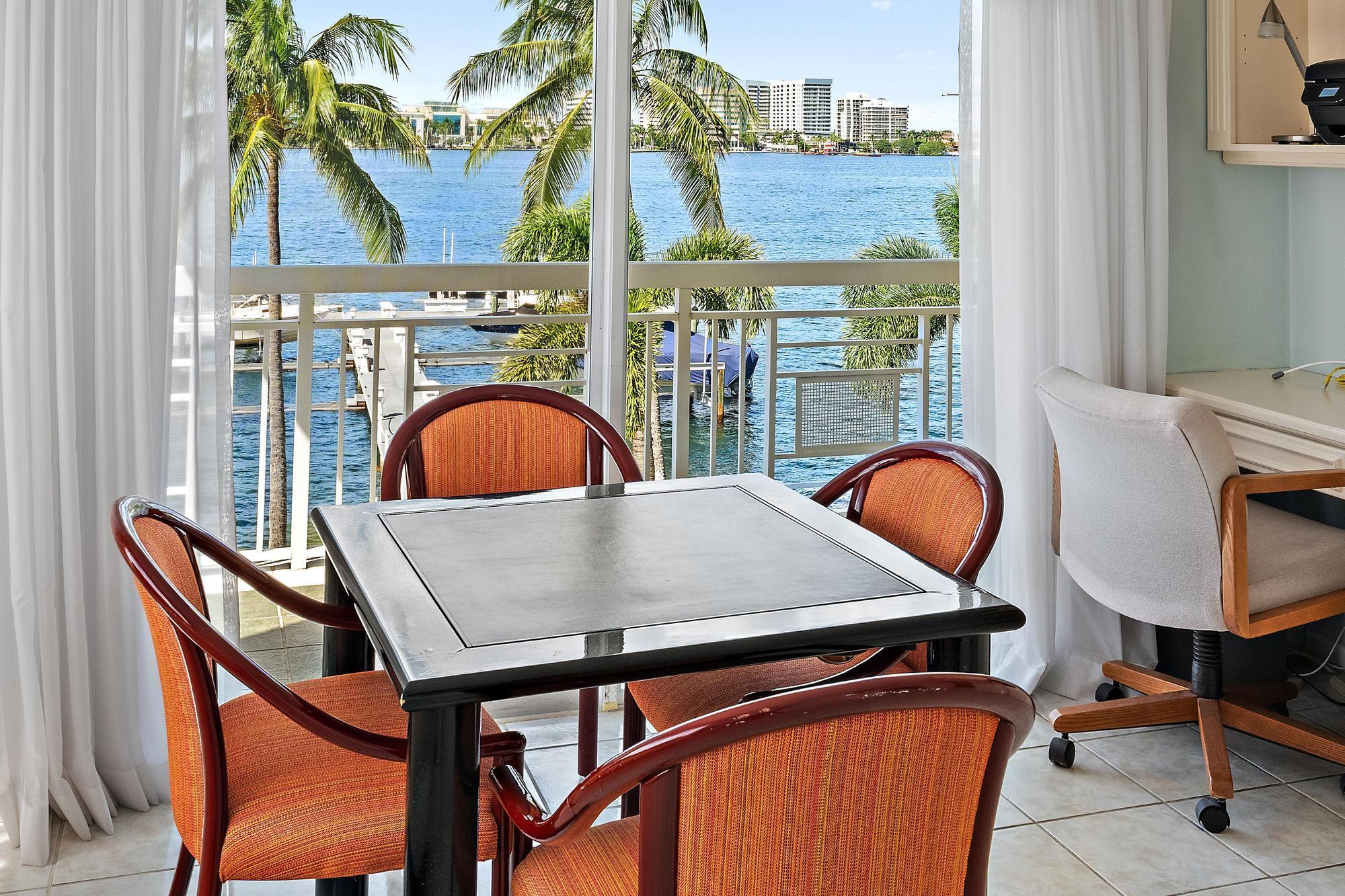 250 BRADLEY #408, Palm Beach FL 33480