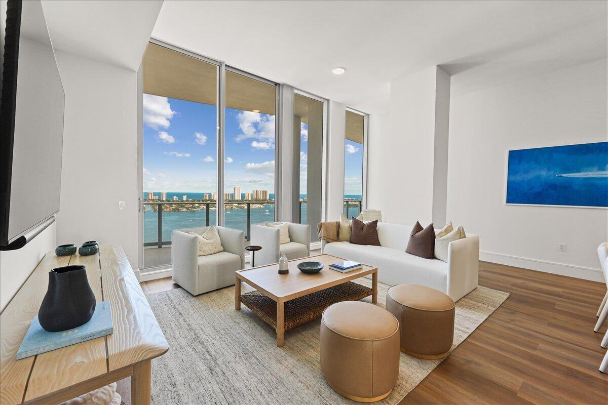 220 LAKE SHORE #2406, West Palm Beach FL 33403