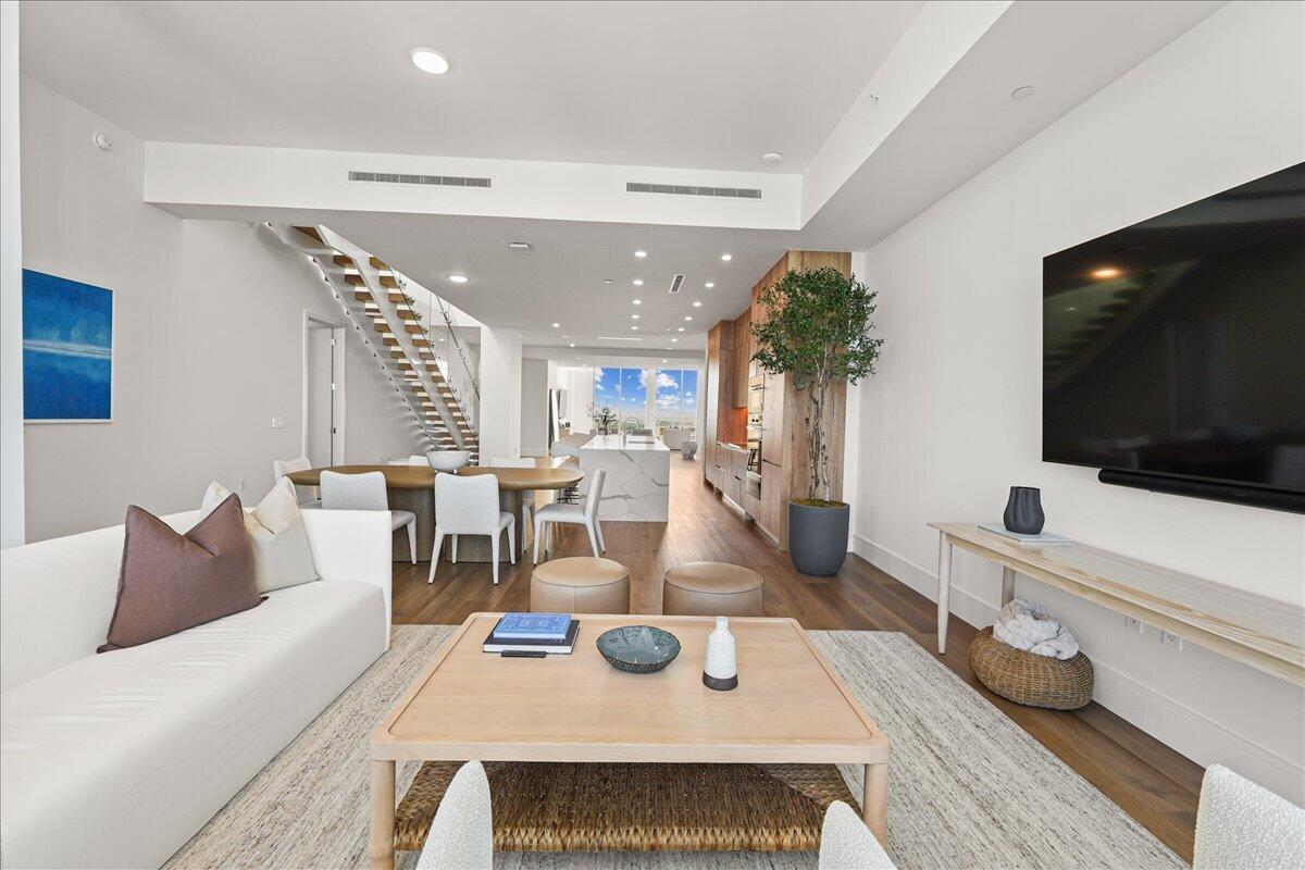 220 LAKE SHORE #2406, West Palm Beach FL 33403