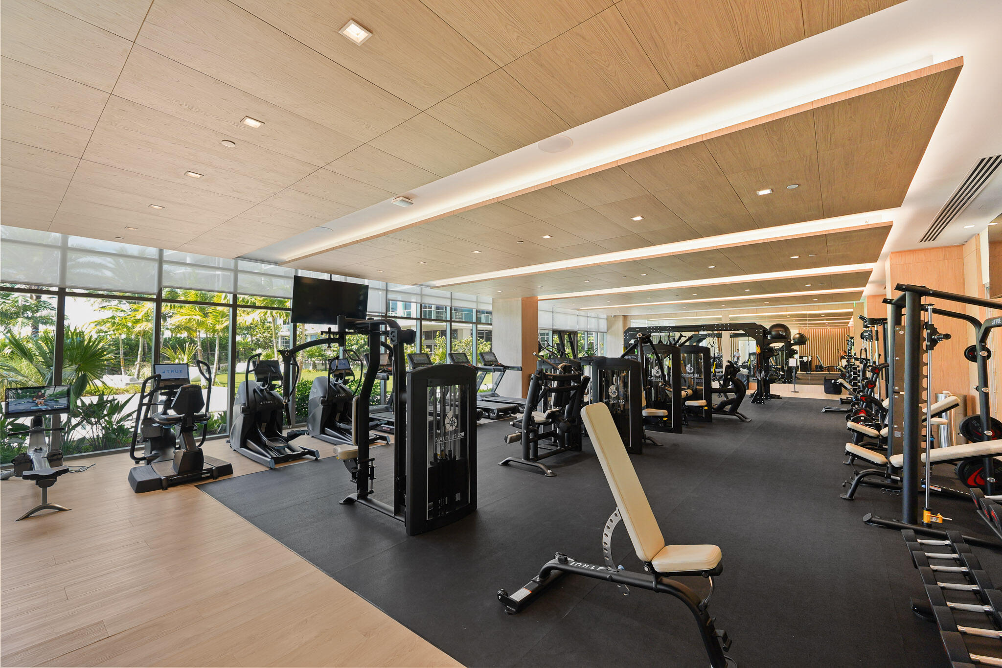 220 LAKE SHORE #2406, West Palm Beach FL 33403