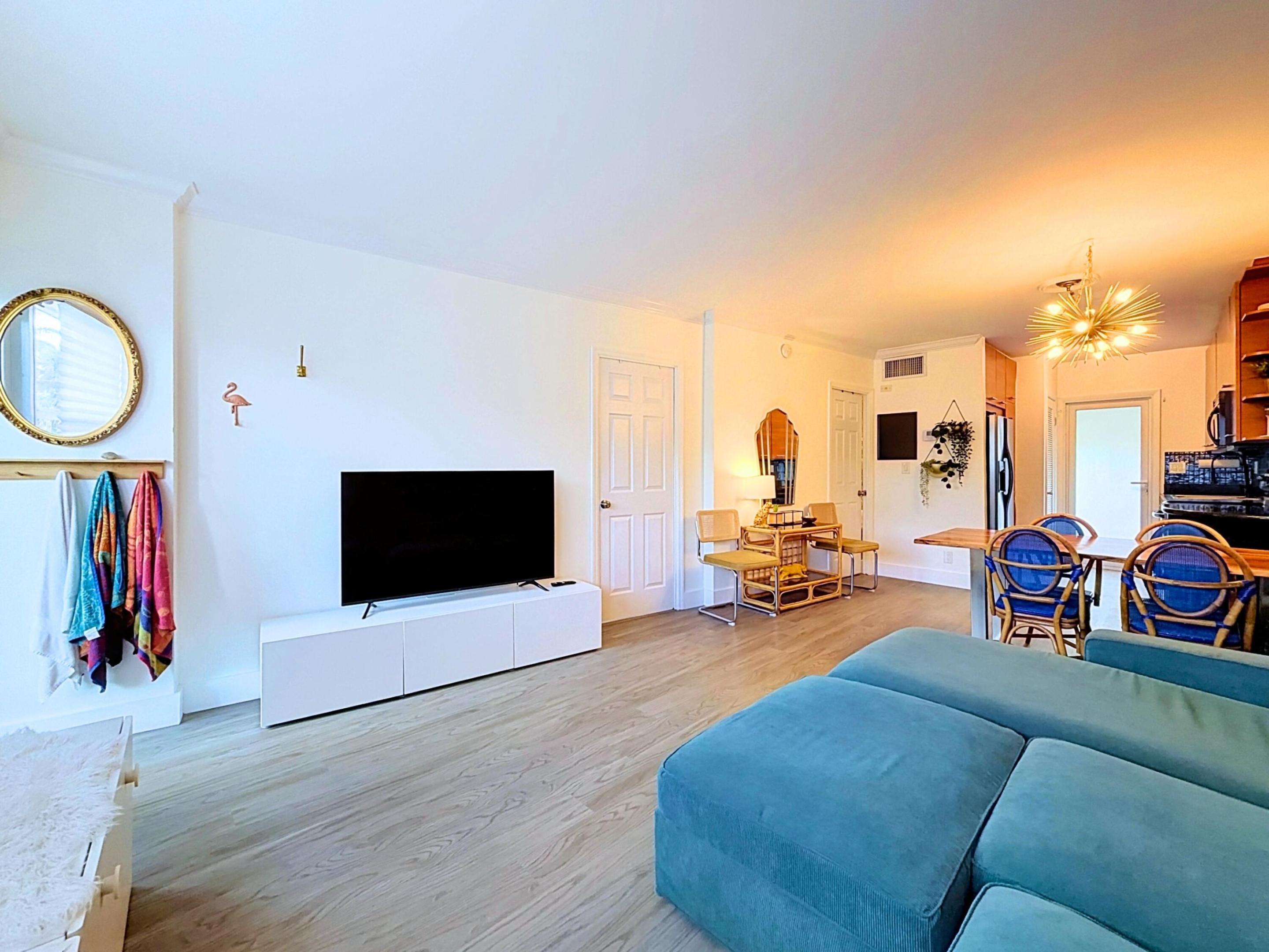 3250 NE 28th #110, Fort Lauderdale FL 33308