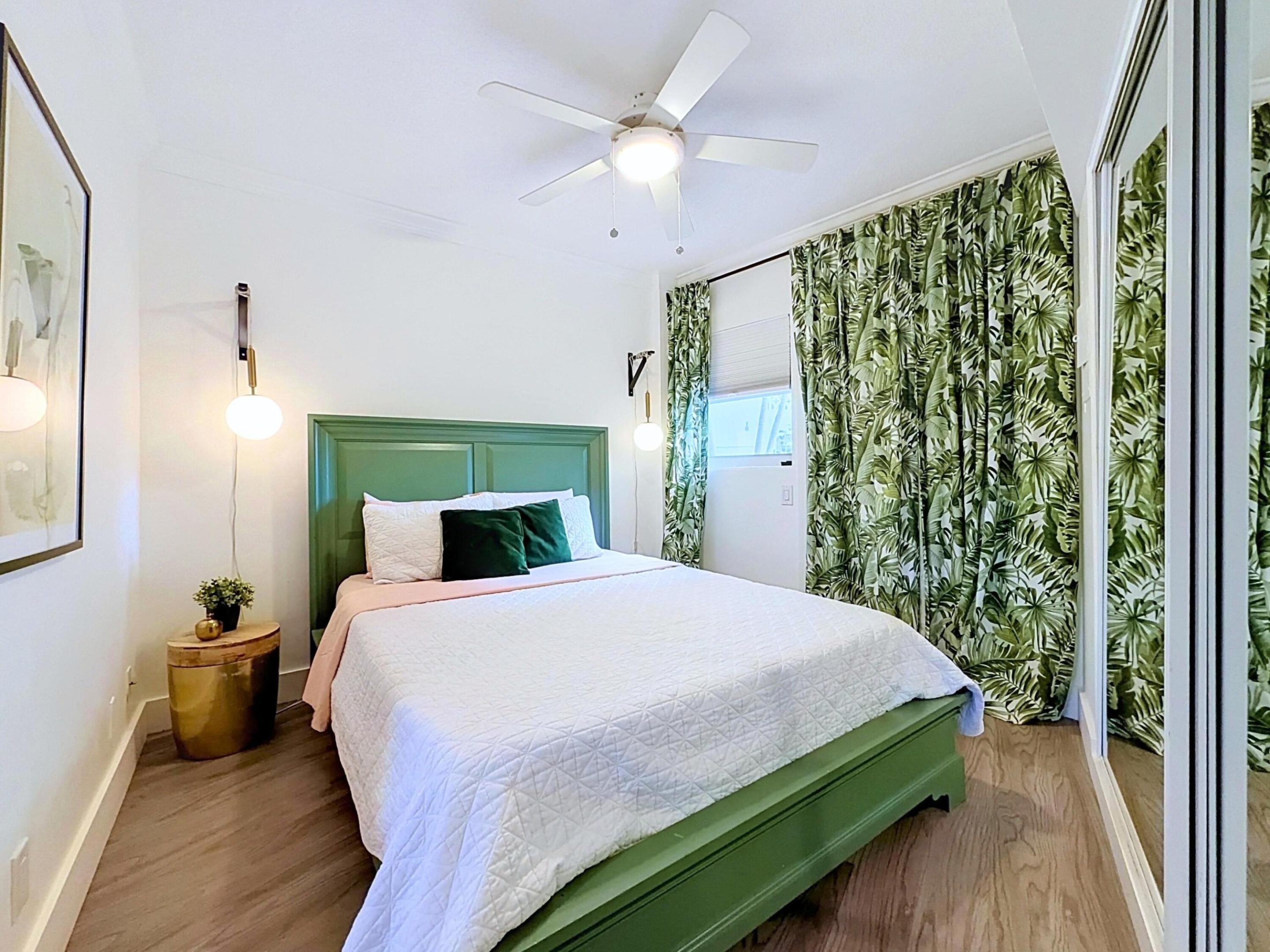 3250 NE 28th #110, Fort Lauderdale FL 33308