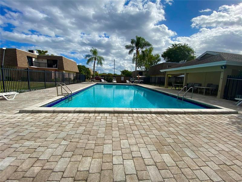 8115 SW 24TH #27D, North Lauderdale FL 33068