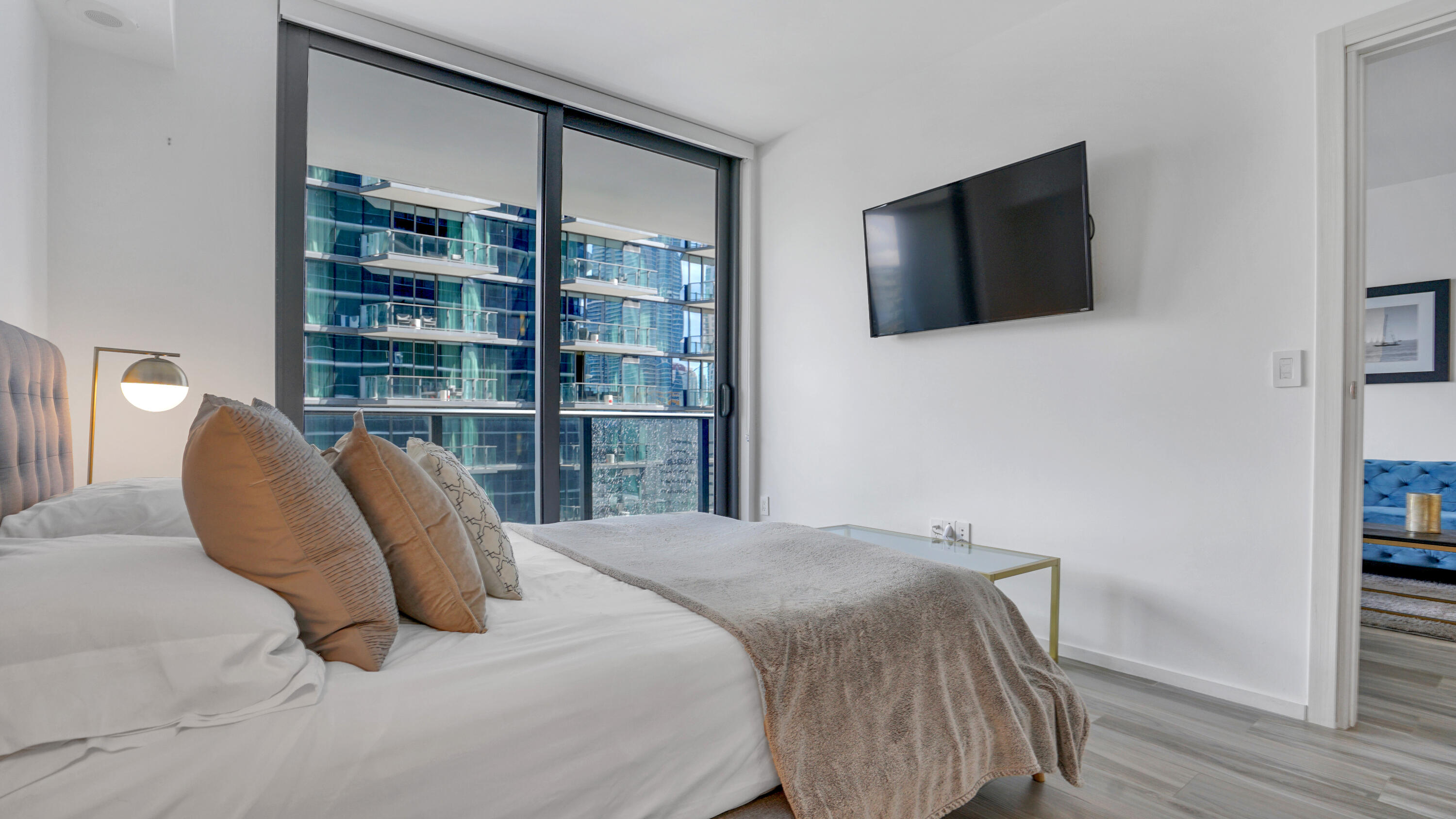 801 S Miami #1608, Miami FL 33131