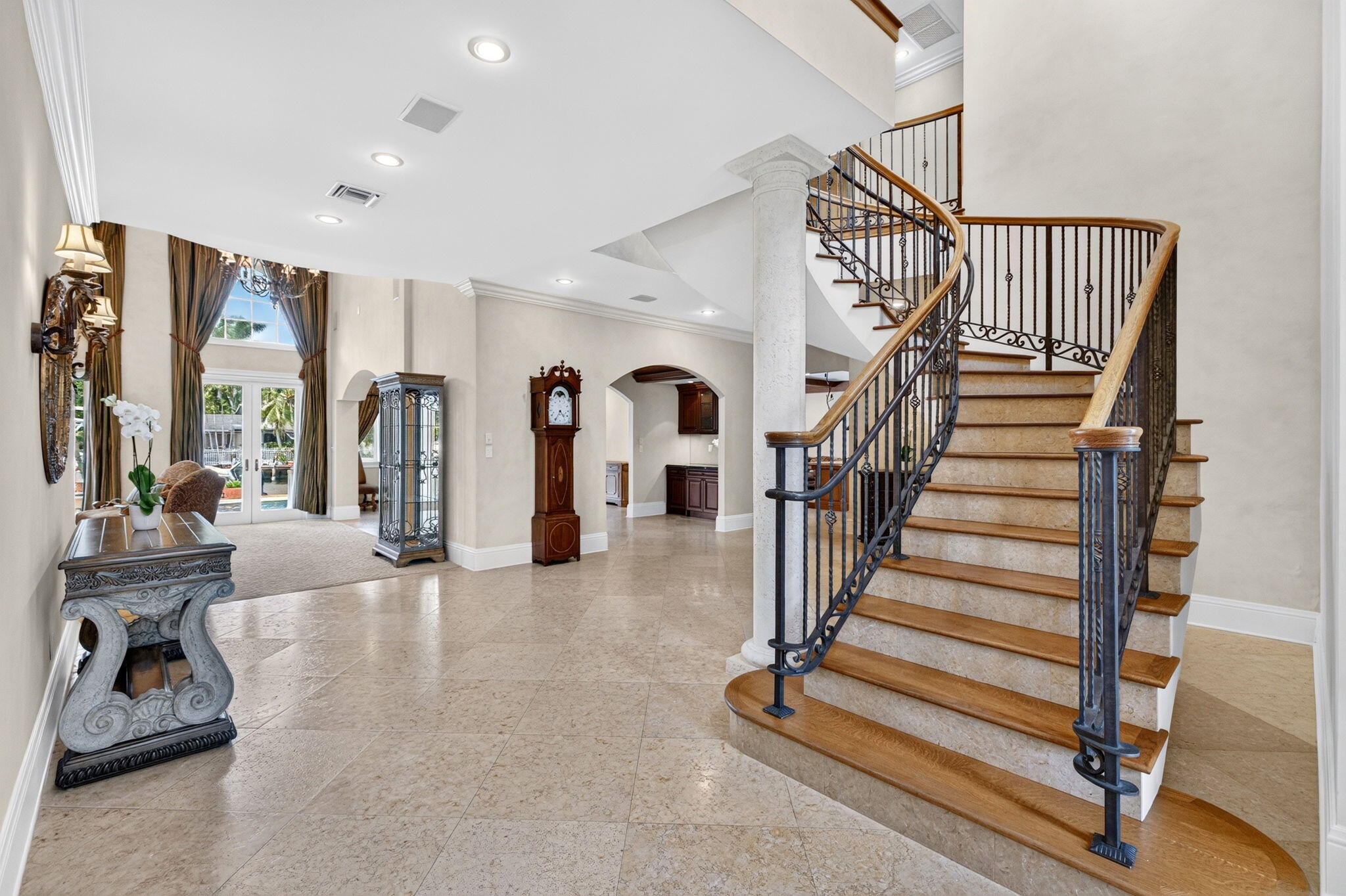 67 ROYAL PALM, Fort Lauderdale FL 33301
