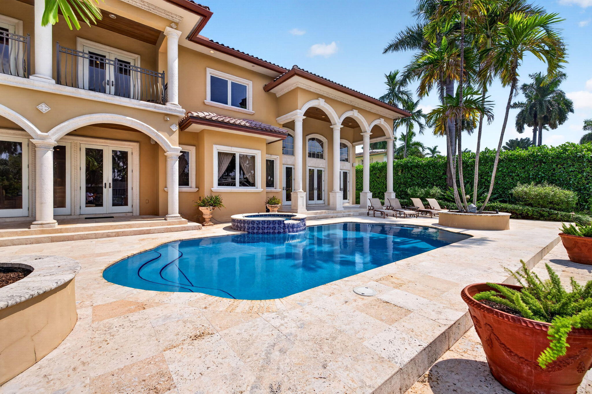 67 ROYAL PALM, Fort Lauderdale FL 33301