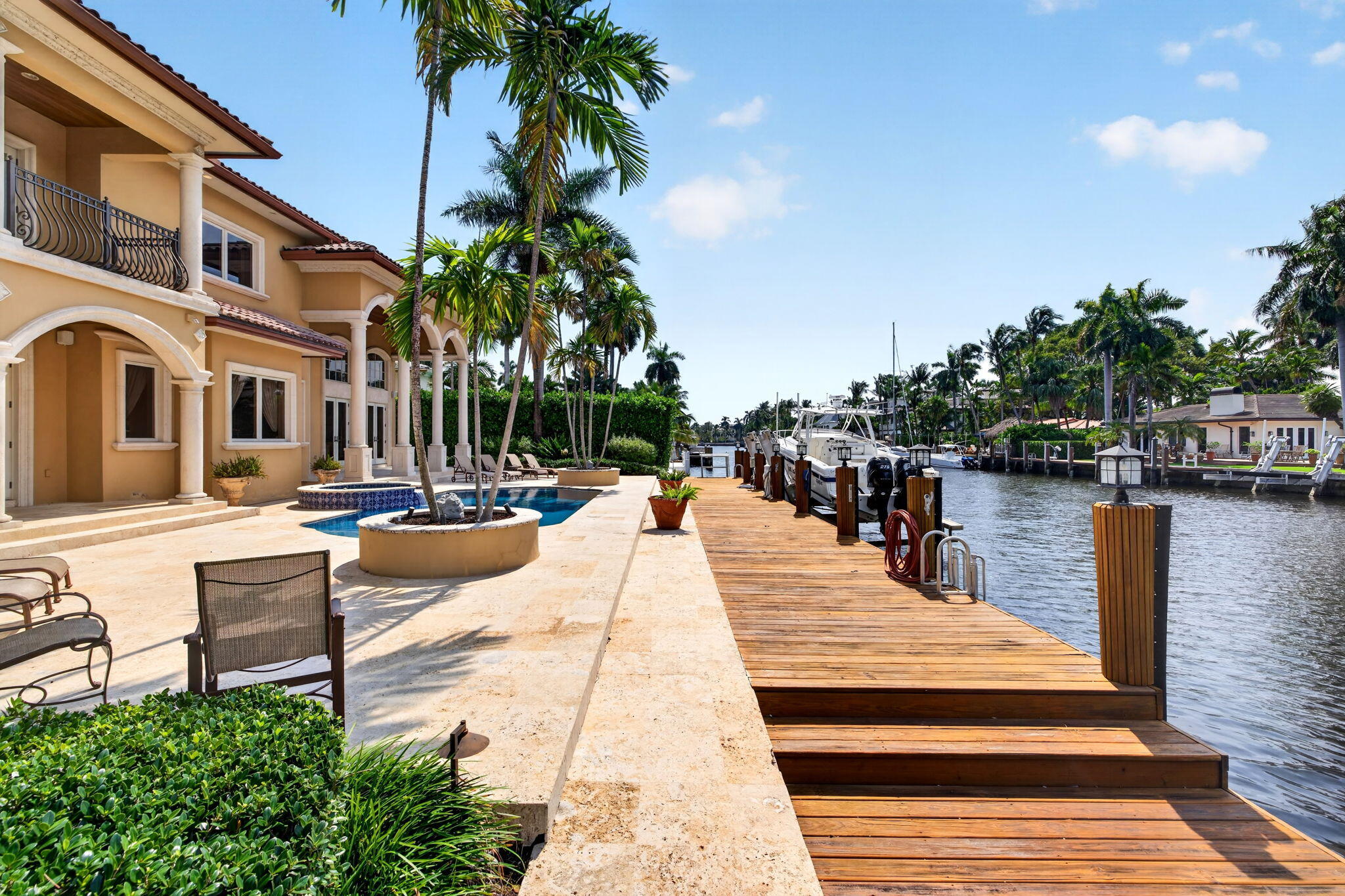 67 ROYAL PALM, Fort Lauderdale FL 33301