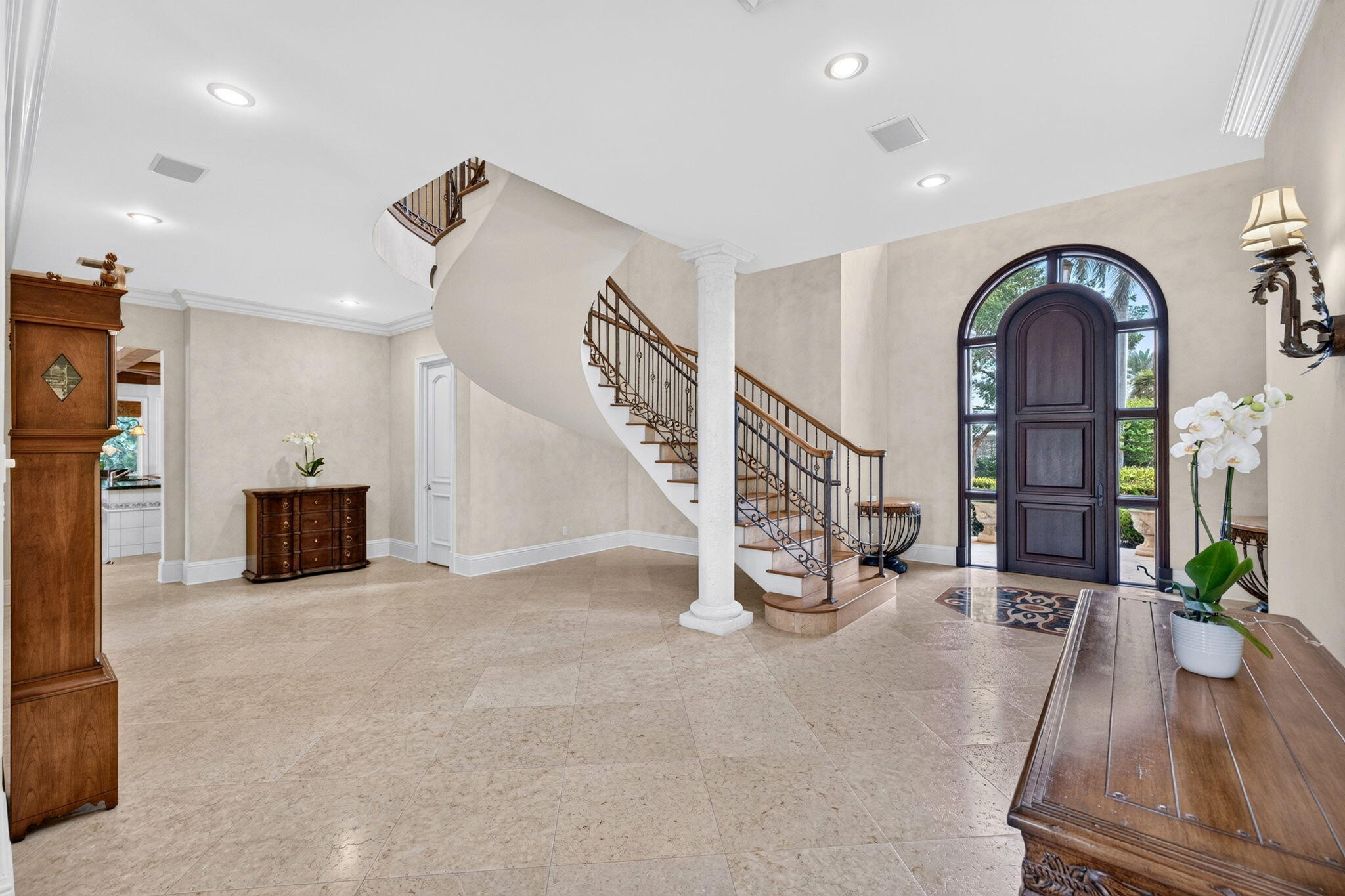 67 ROYAL PALM, Fort Lauderdale FL 33301