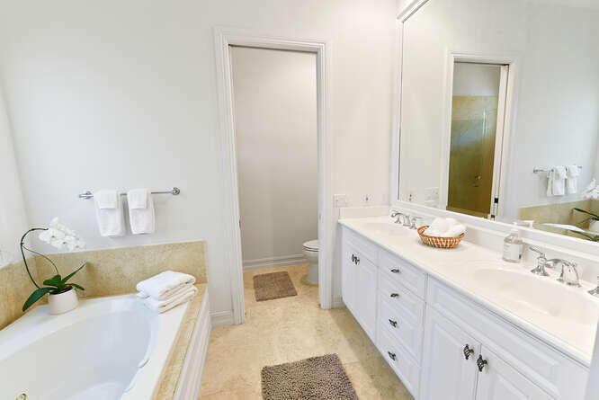 1014 BAY, Delray Beach FL 33483