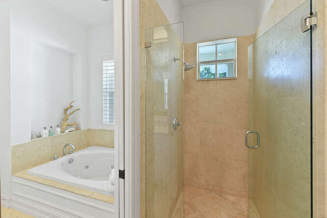 1014 BAY, Delray Beach FL 33483