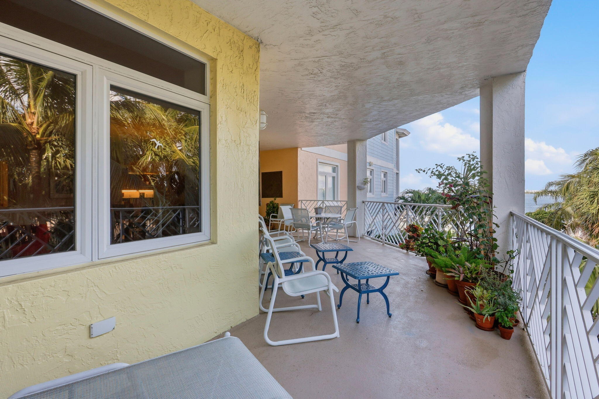 309 E OCEAN #202, Lantana FL 33462