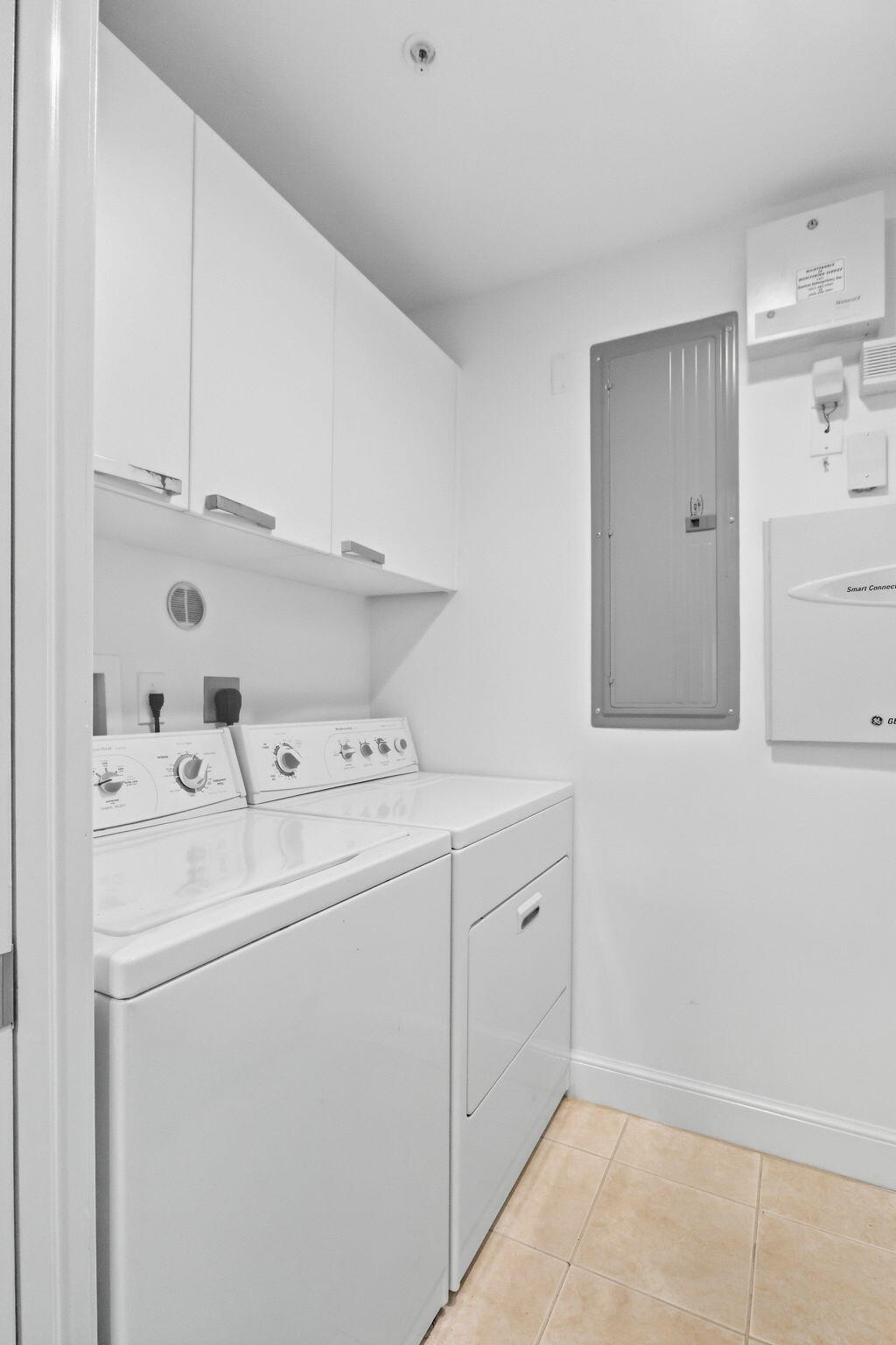 309 E OCEAN #202, Lantana FL 33462