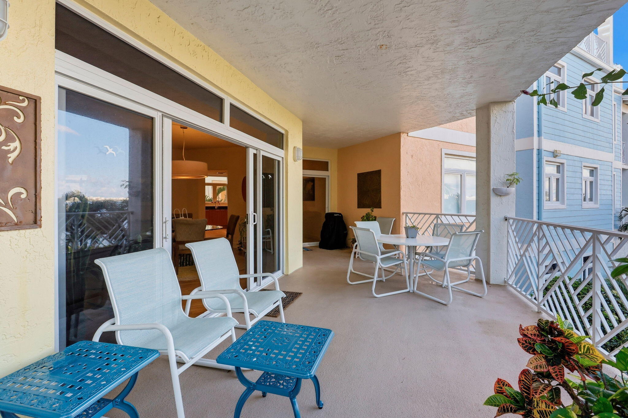 309 E OCEAN #202, Lantana FL 33462