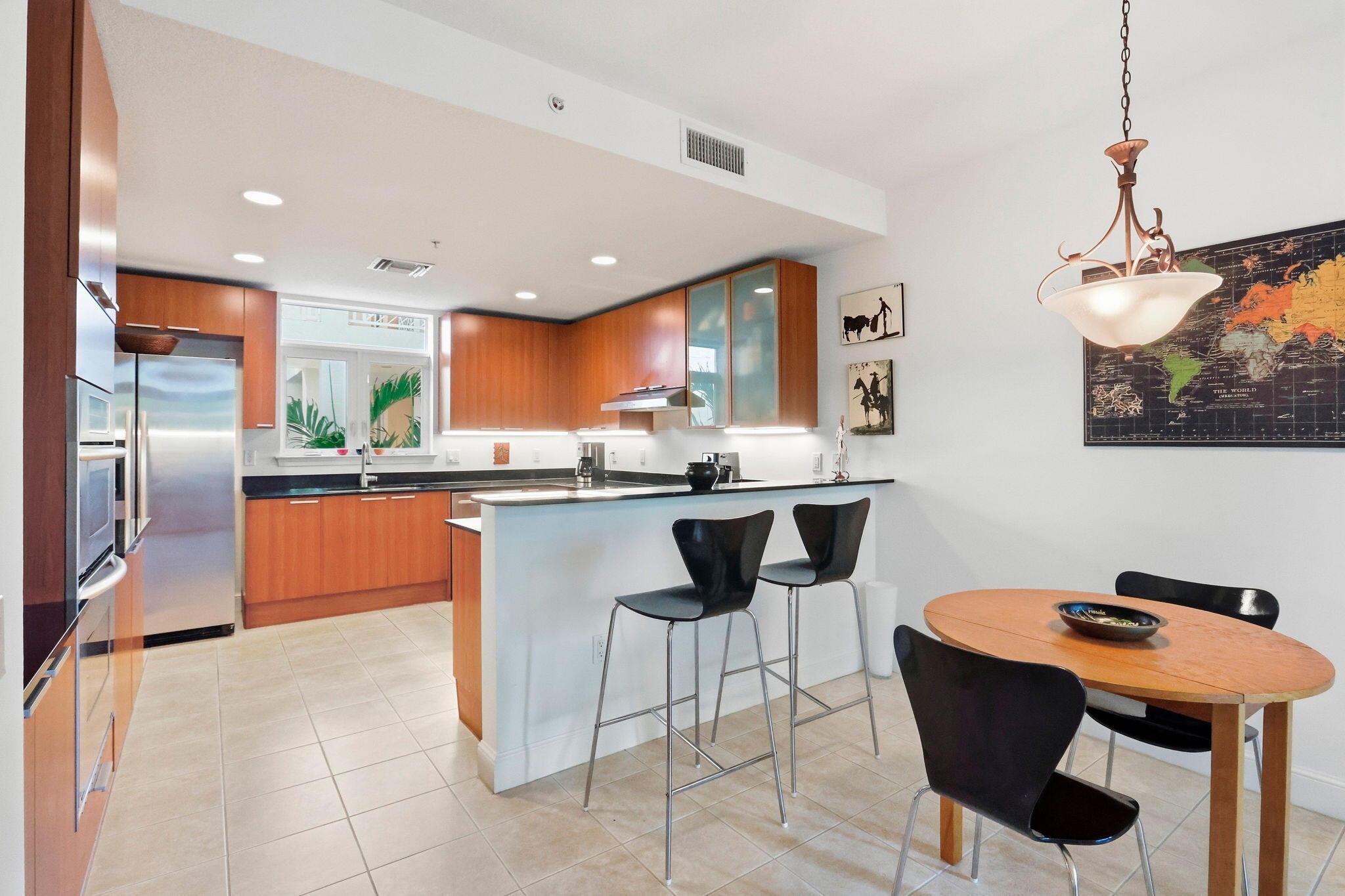 309 E OCEAN #202, Lantana FL 33462