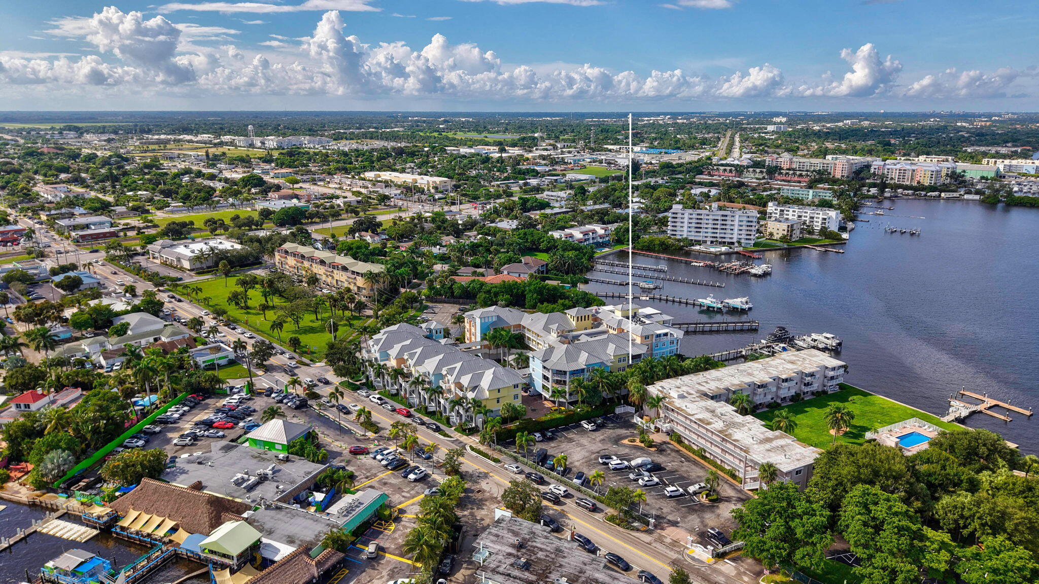 309 E OCEAN #202, Lantana FL 33462