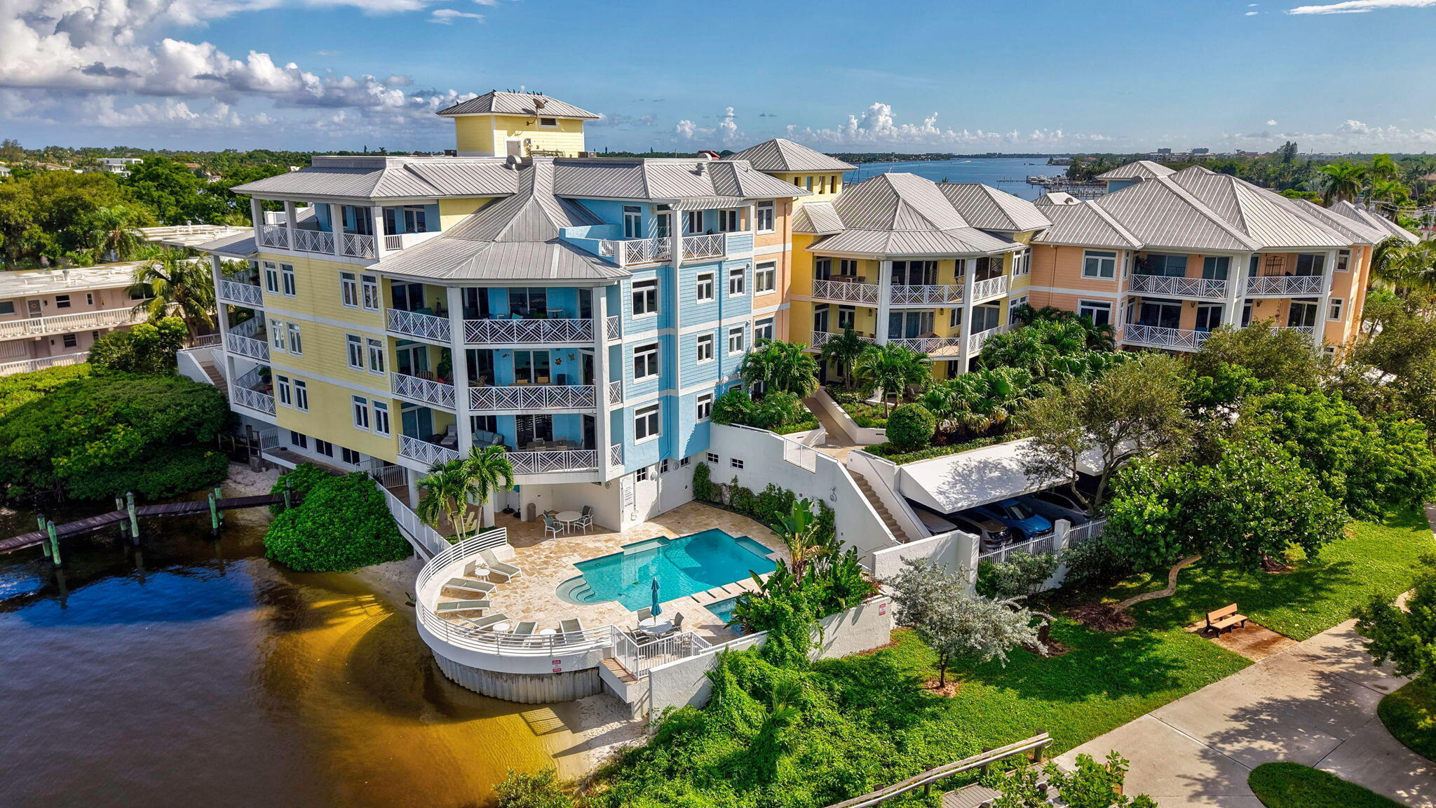 309 E OCEAN #202, Lantana FL 33462