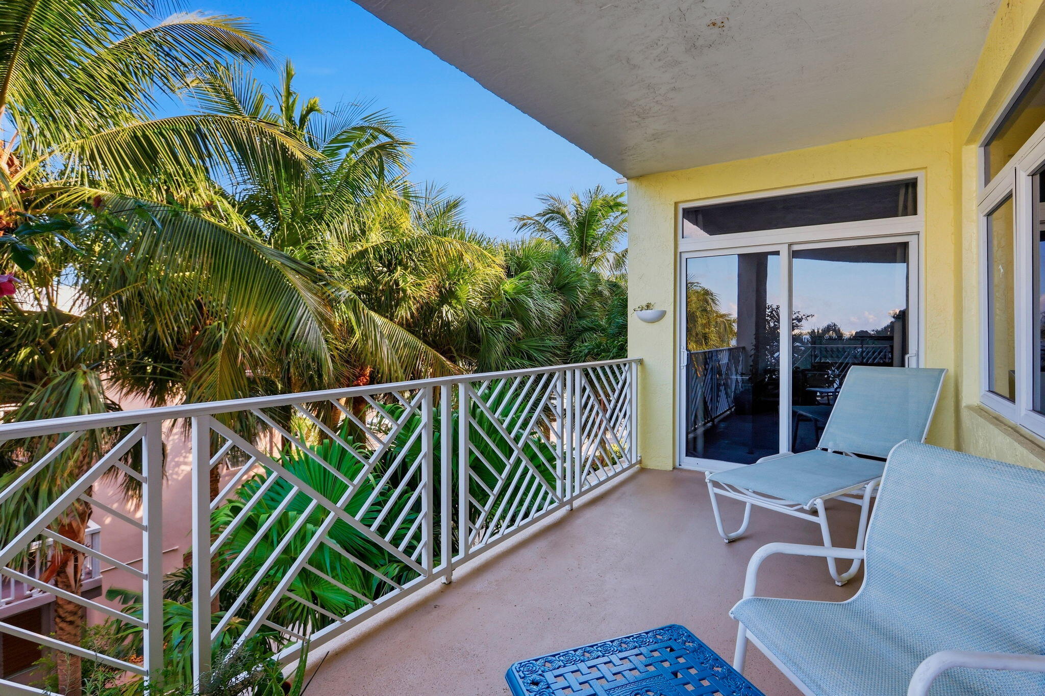 309 E OCEAN #202, Lantana FL 33462