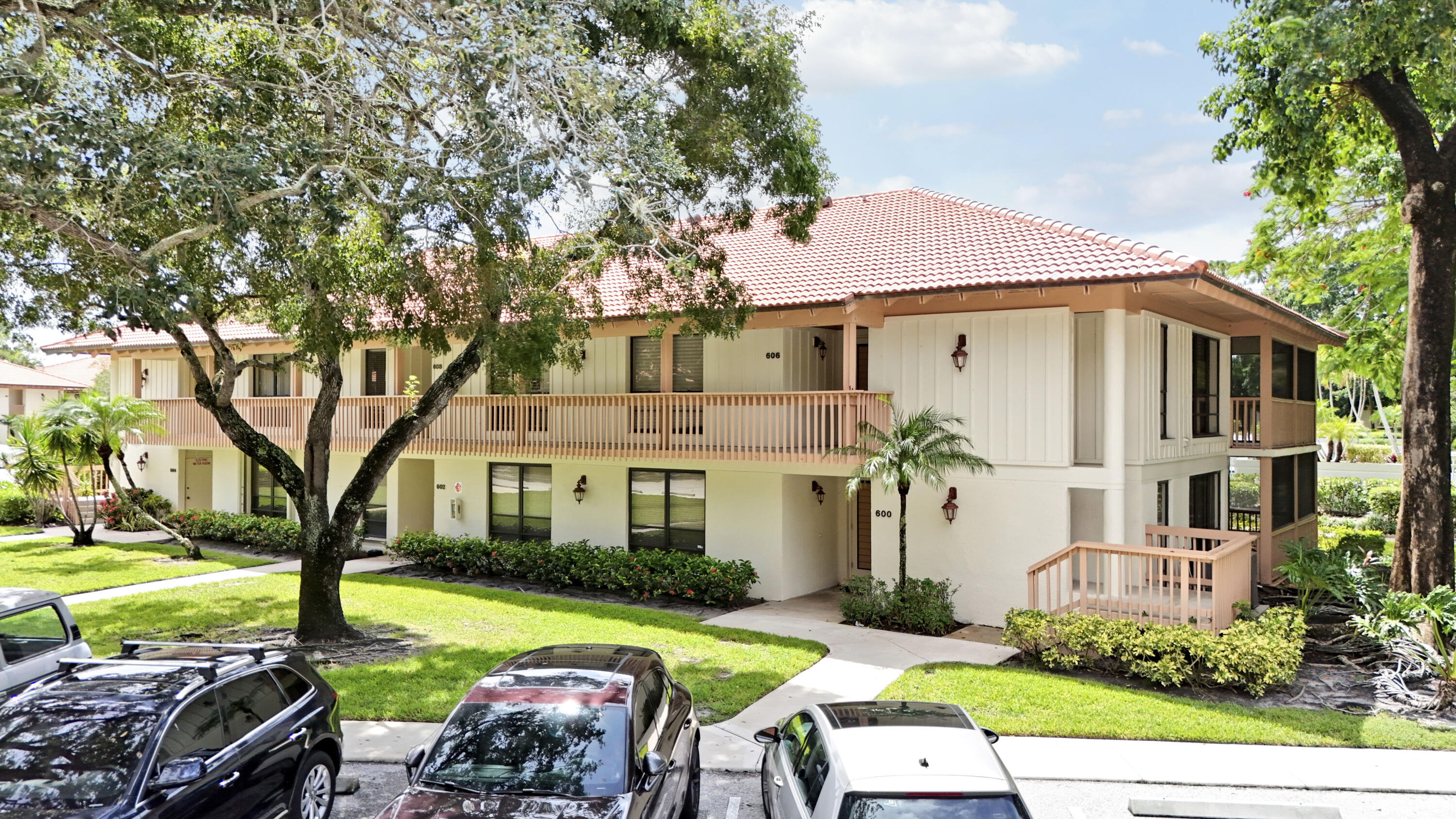 606 Brackenwood, Palm Beach Gardens FL 33418