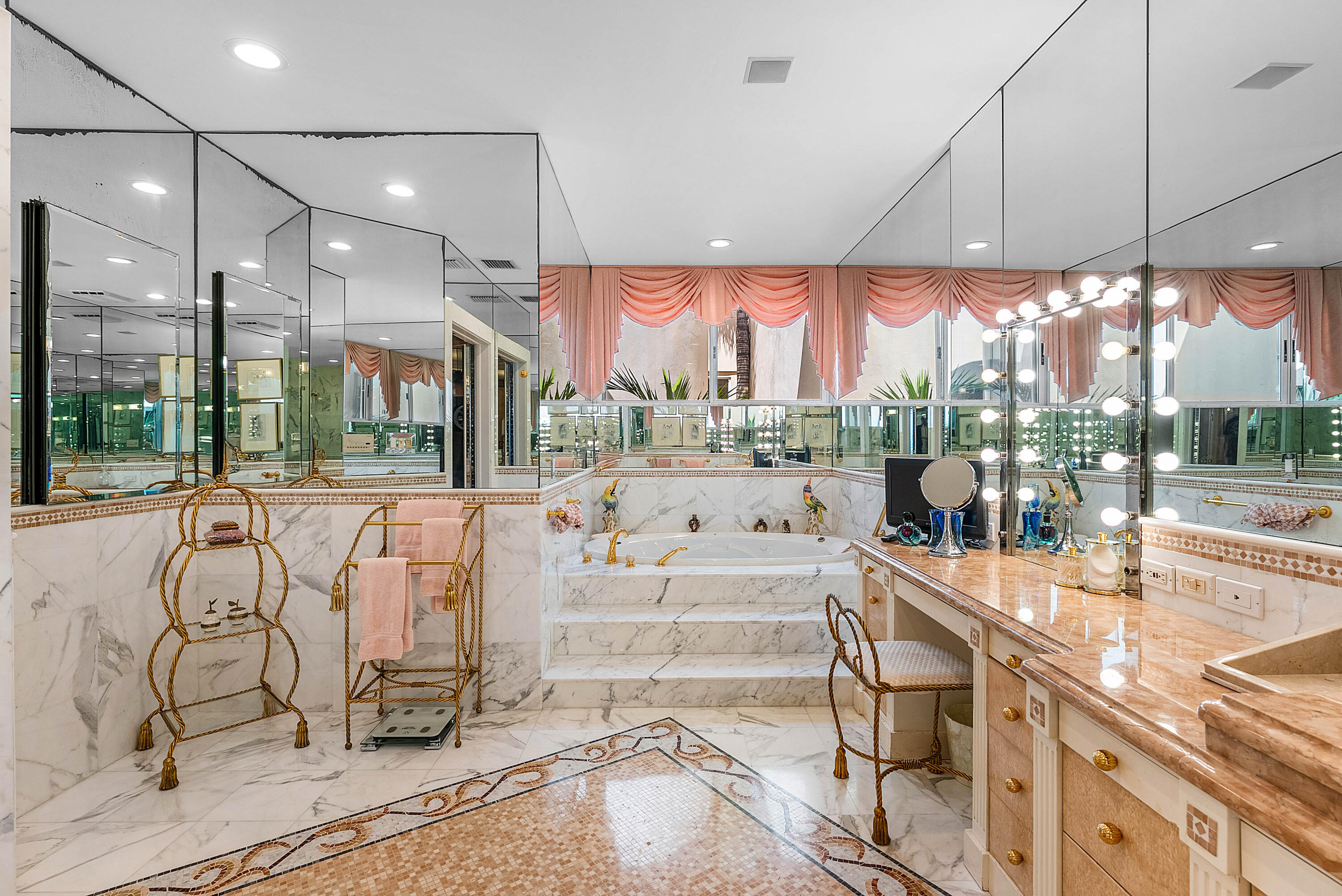 13 Sloans Curve, Palm Beach FL 33480