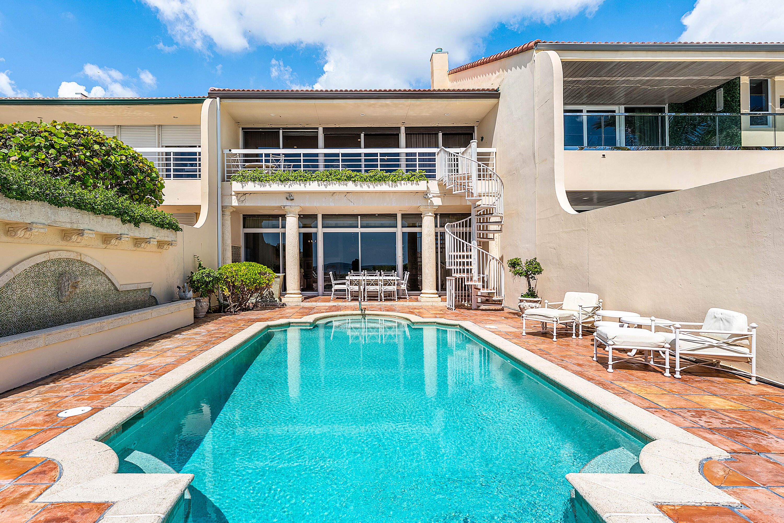 13 Sloans Curve, Palm Beach FL 33480