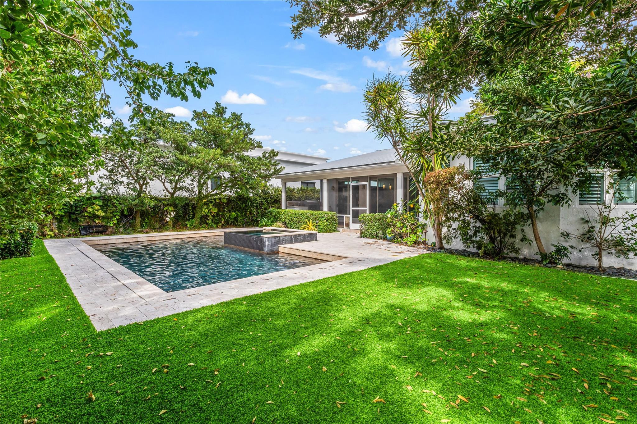 521 NE 8th, Fort Lauderdale FL 33301