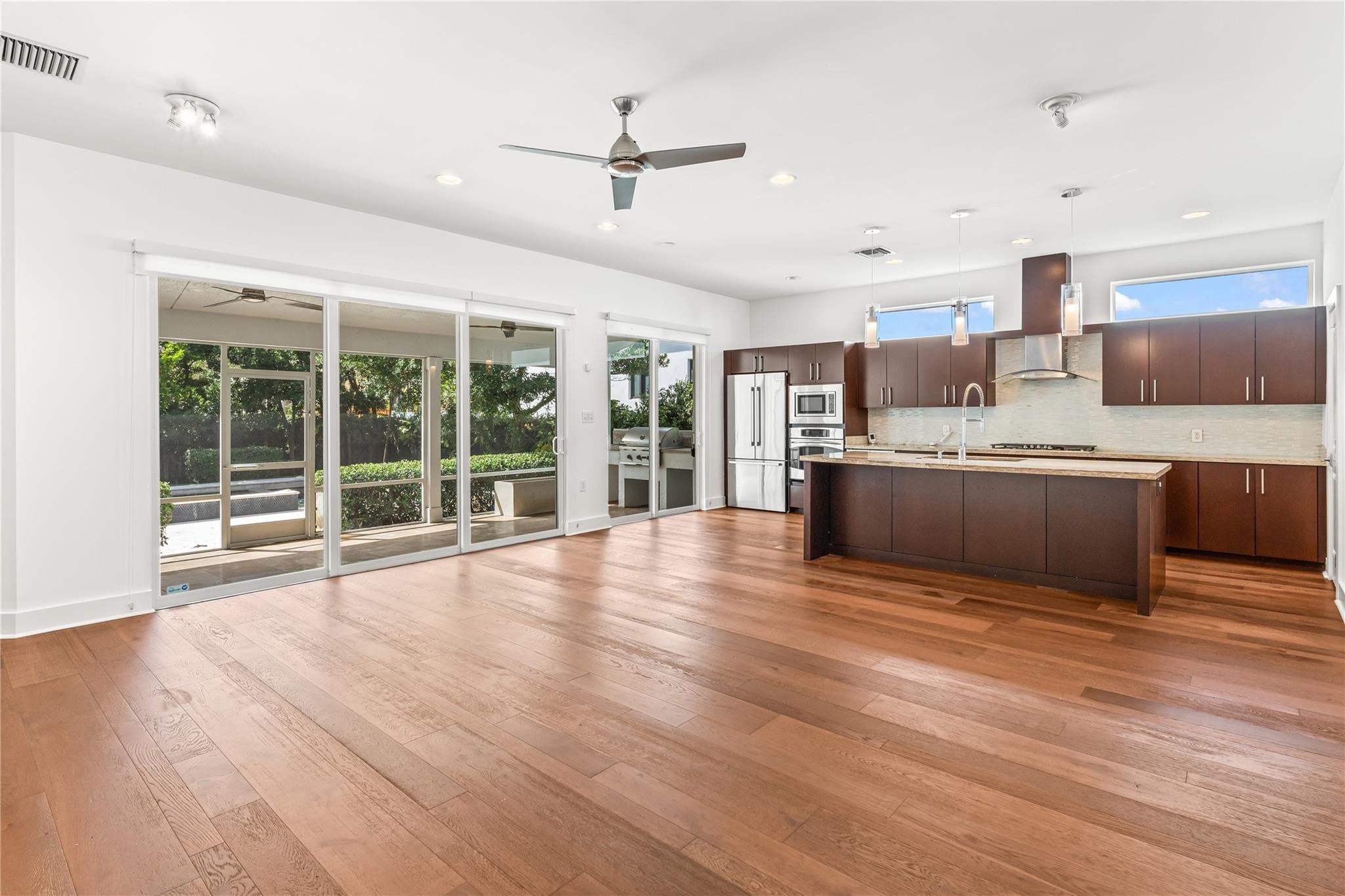 521 NE 8th, Fort Lauderdale FL 33301