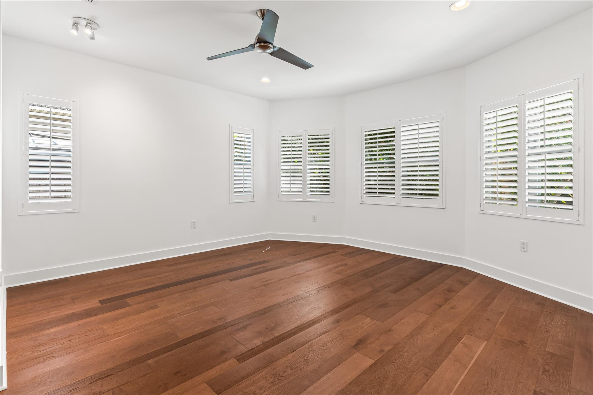 521 NE 8th, Fort Lauderdale FL 33301