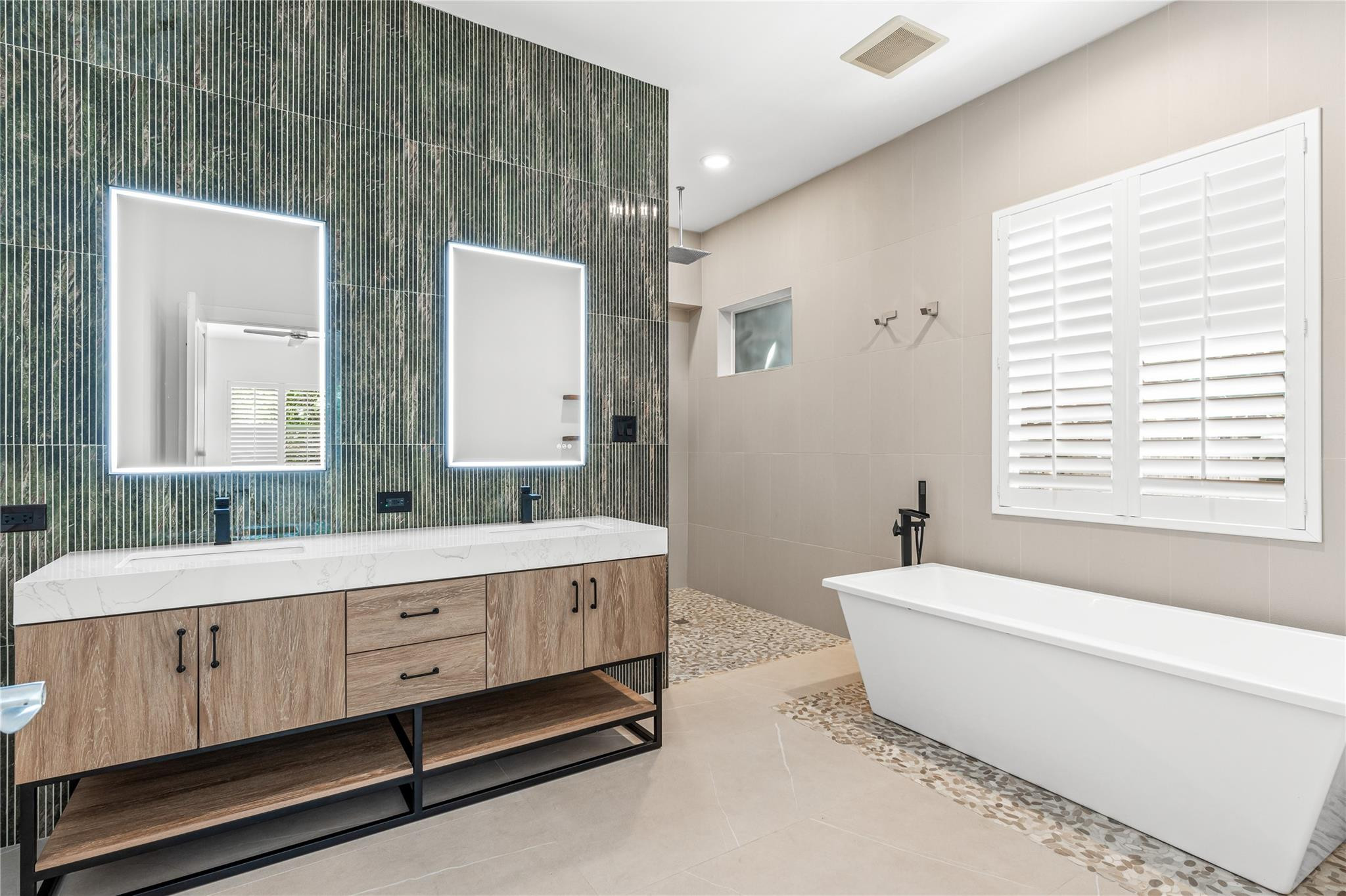 521 NE 8th, Fort Lauderdale FL 33301