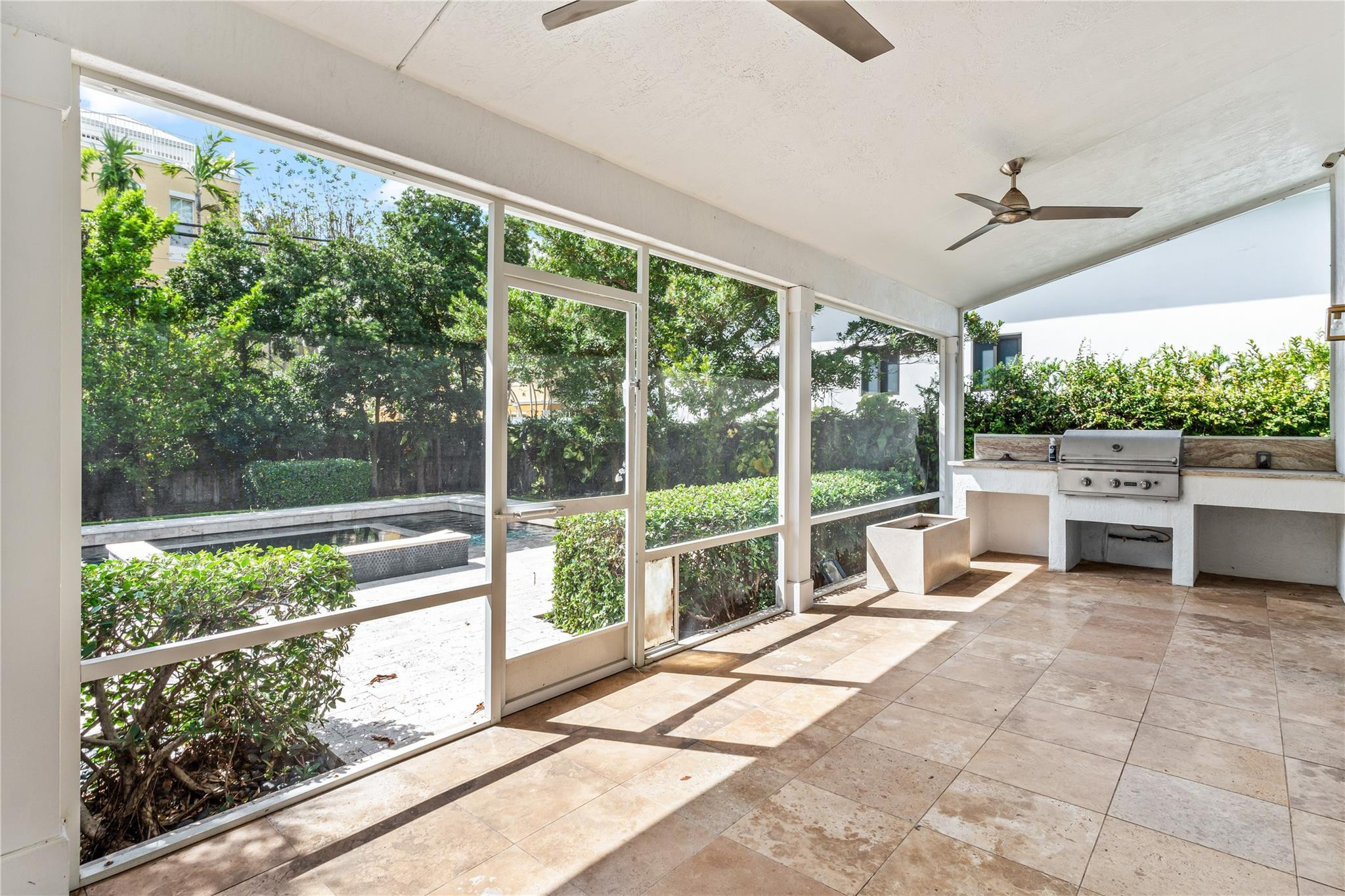 521 NE 8th, Fort Lauderdale FL 33301