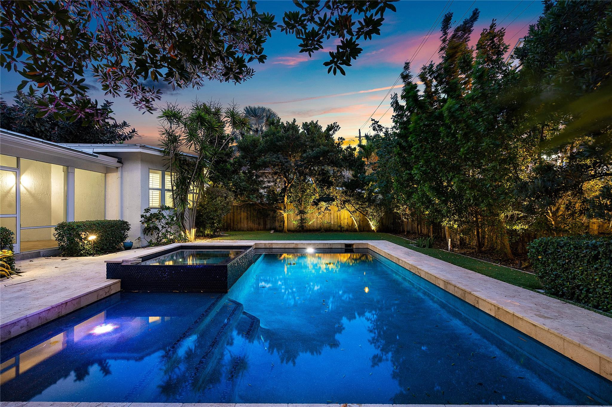 521 NE 8th, Fort Lauderdale FL 33301