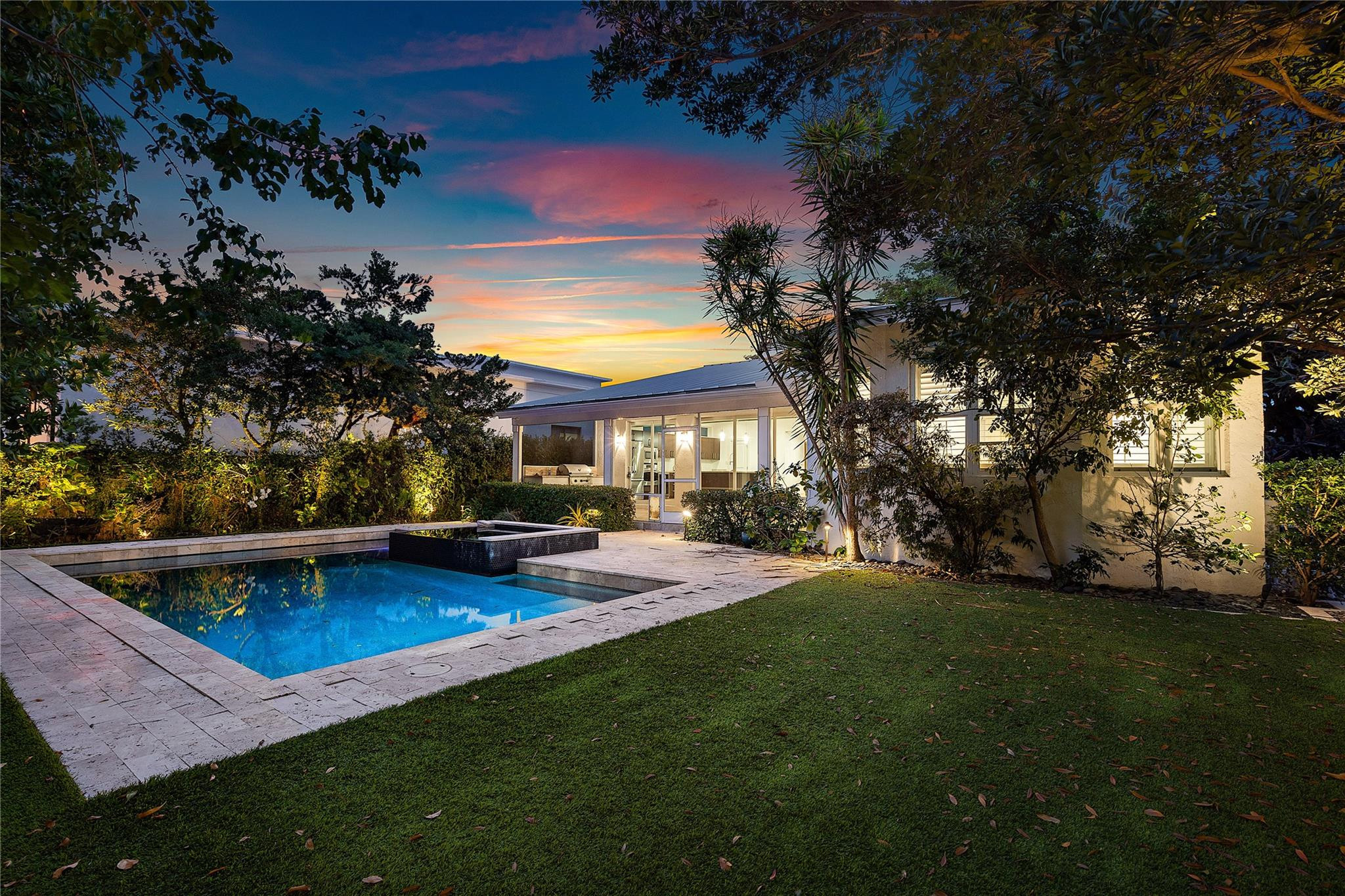 521 NE 8th, Fort Lauderdale FL 33301