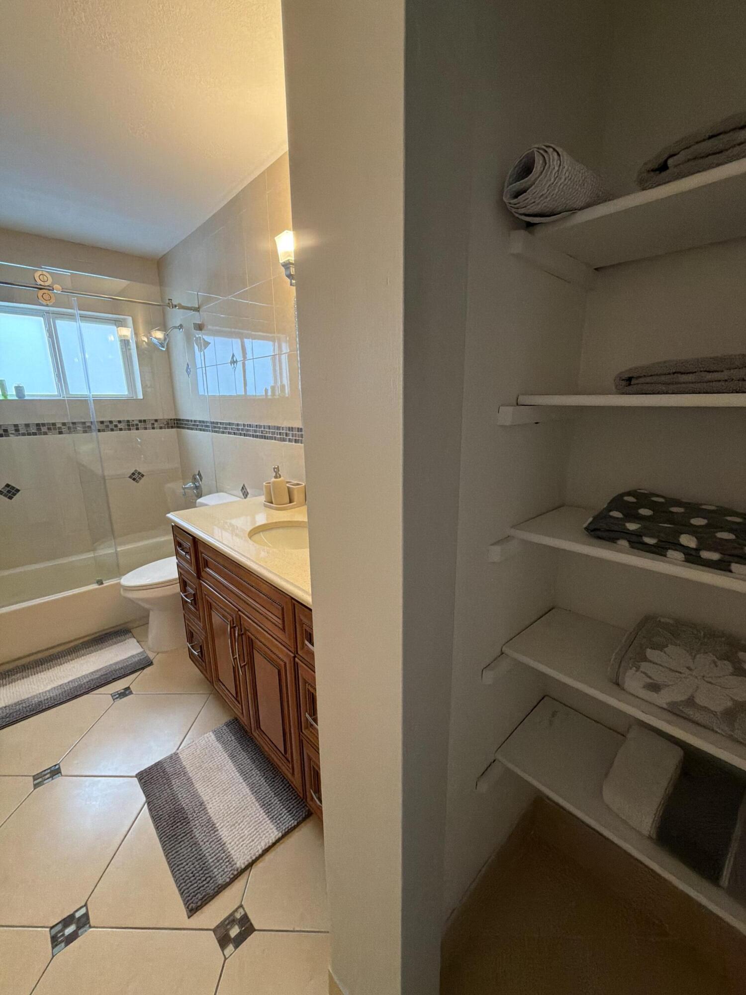 2522 NW 82nd, Coral Springs FL 33065