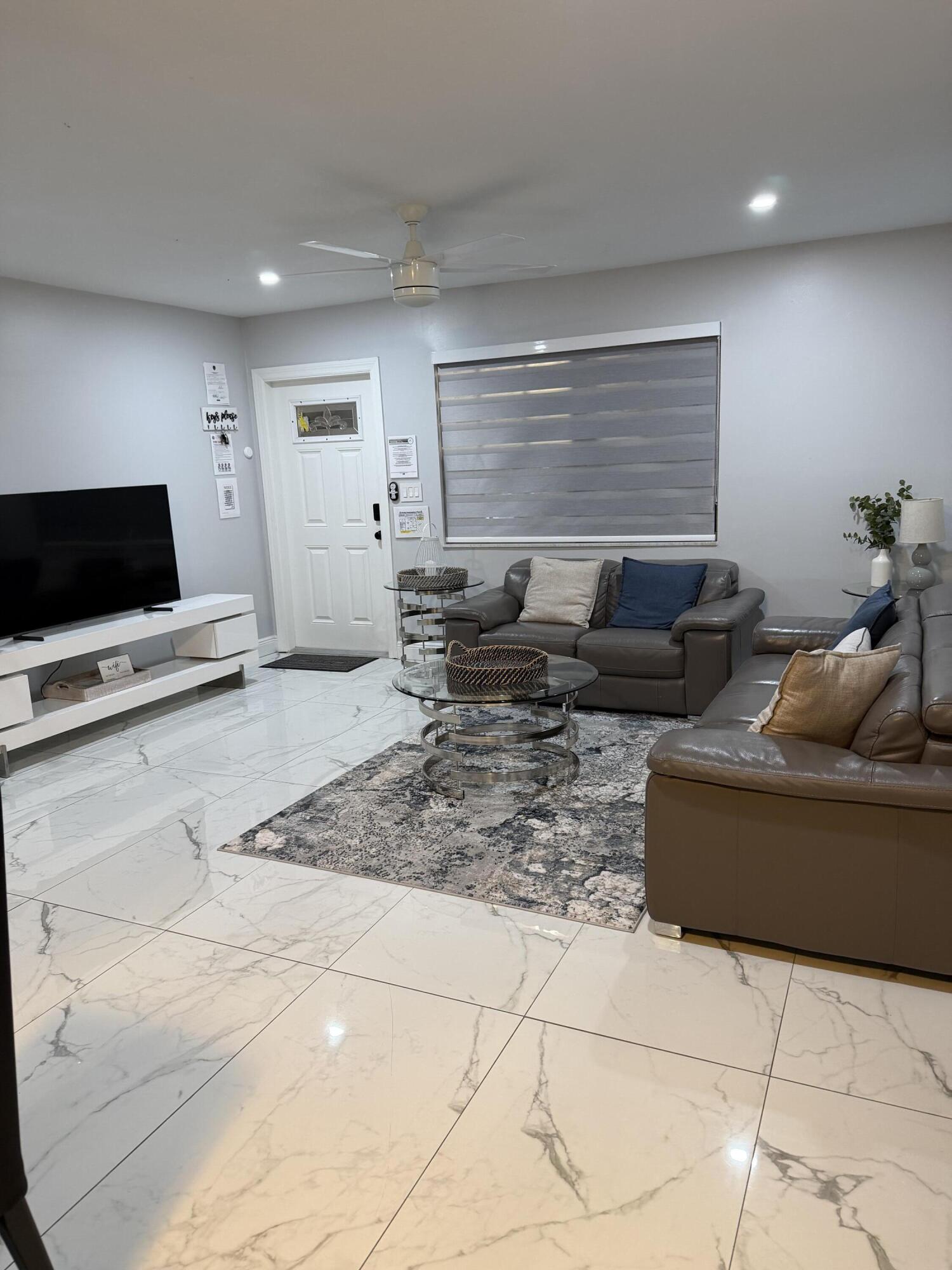 2522 NW 82nd, Coral Springs FL 33065