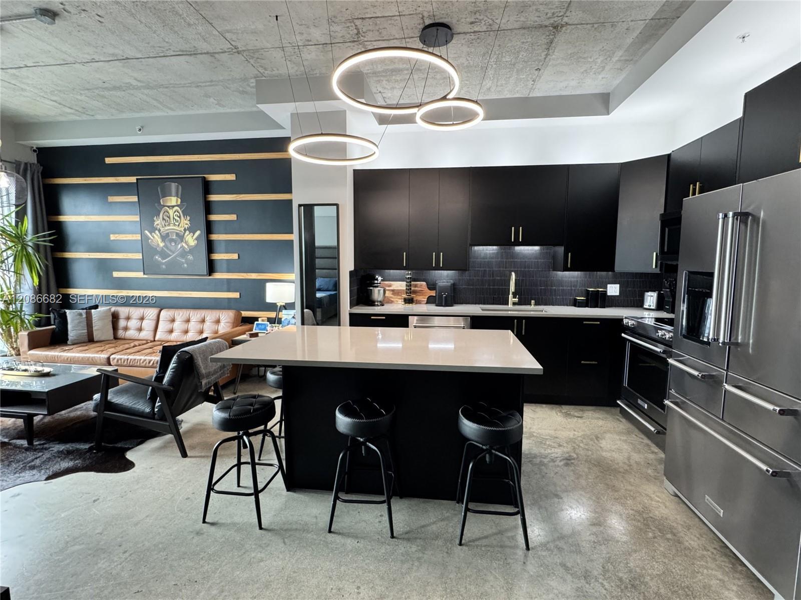 133 NE 2nd #2509, Miami FL 33132