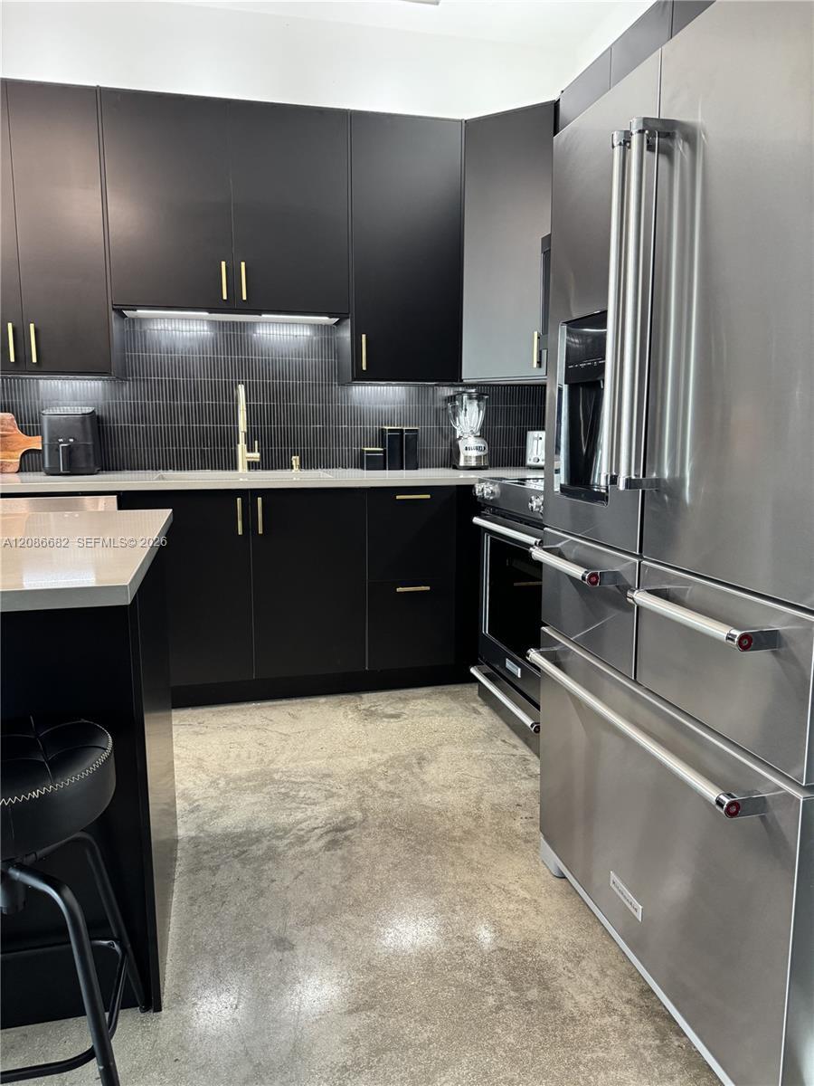 133 NE 2nd #2509, Miami FL 33132