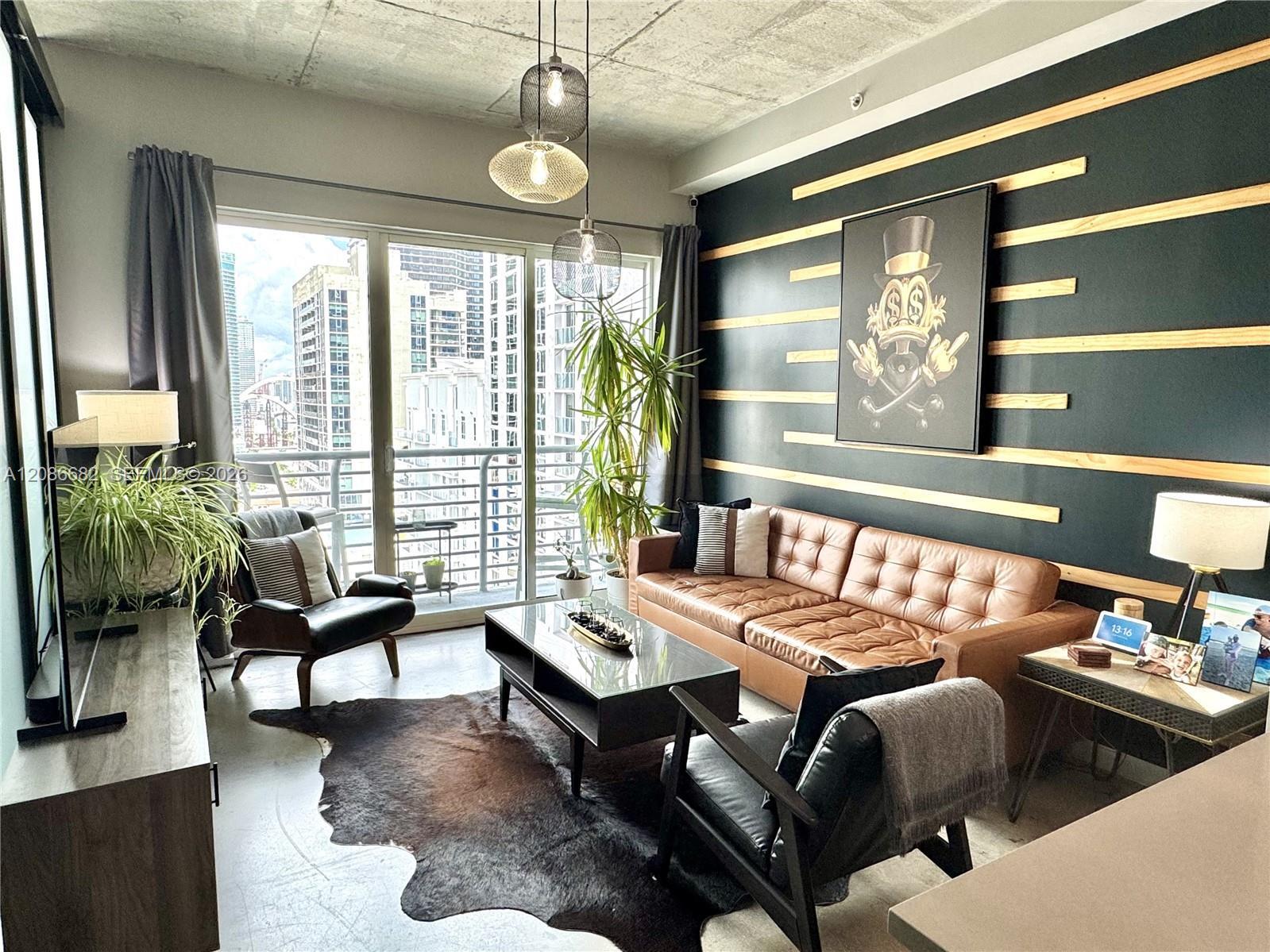 133 NE 2nd #2509, Miami FL 33132