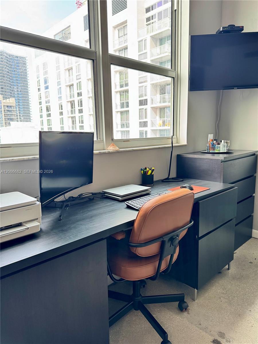133 NE 2nd #2509, Miami FL 33132