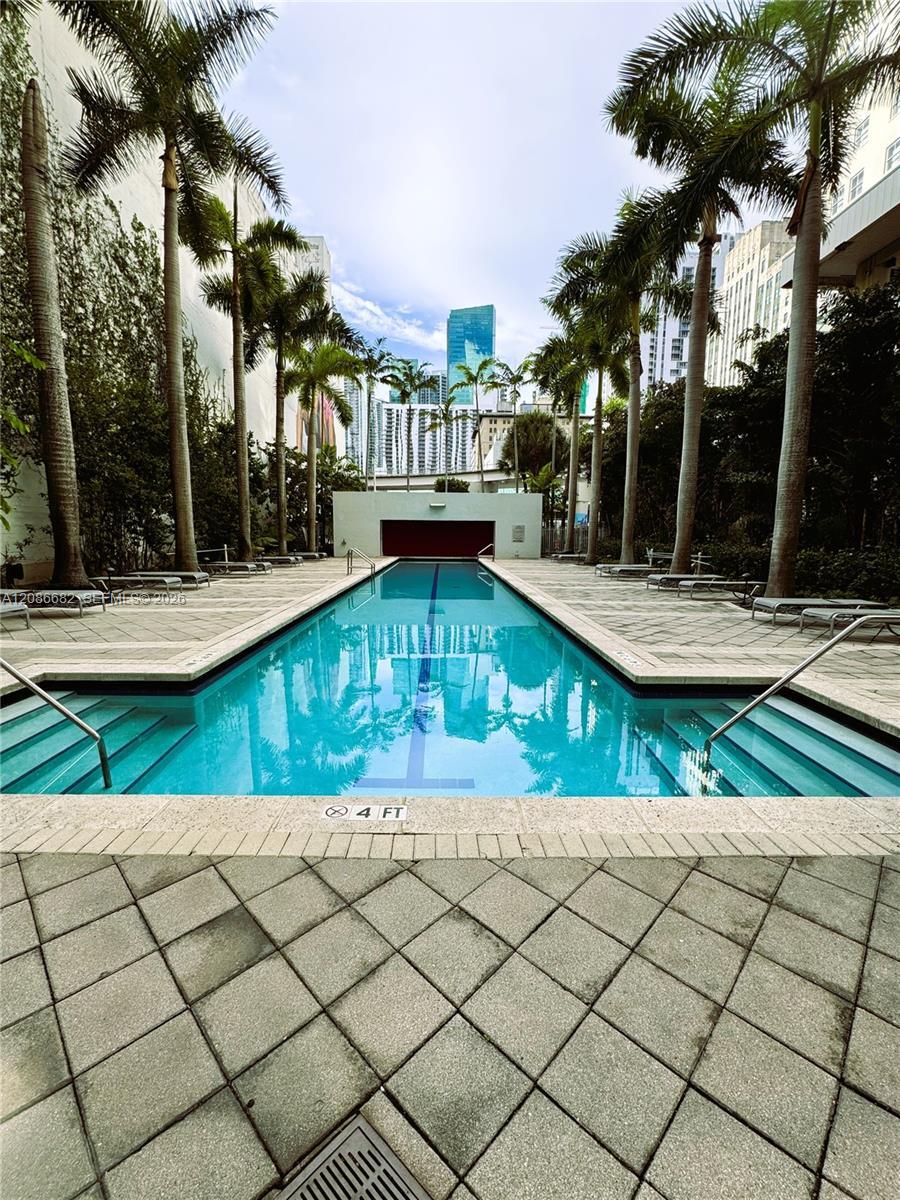 133 NE 2nd #2509, Miami FL 33132