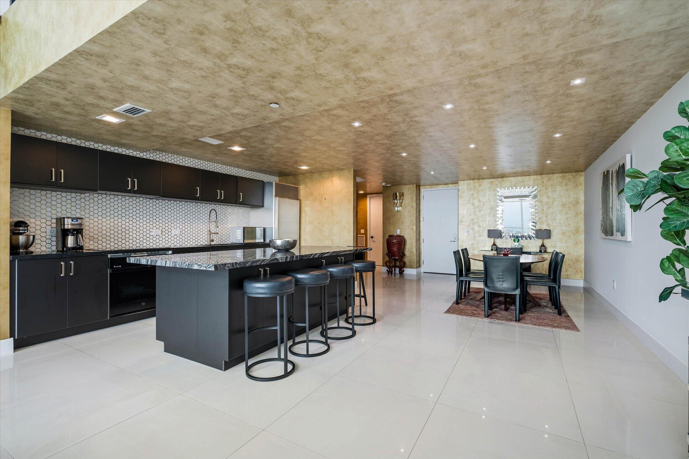 1040 Biscayne #4202, Miami FL 33132