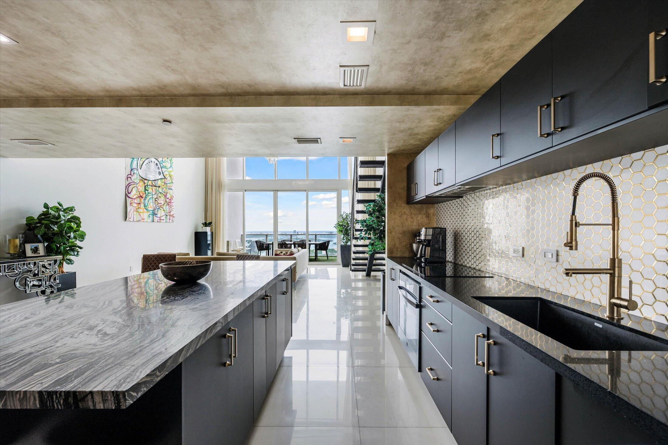 1040 Biscayne #4202, Miami FL 33132