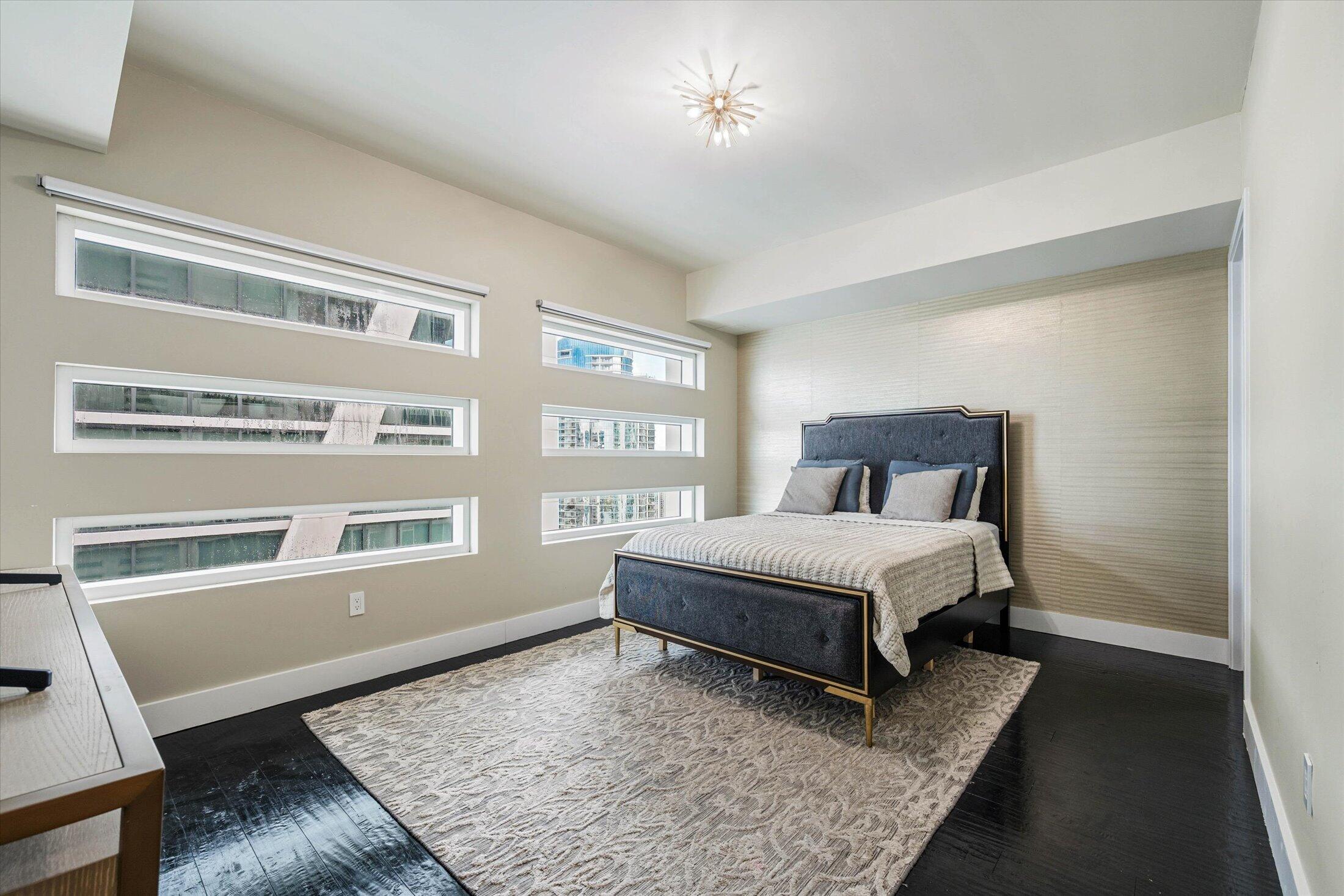 1040 Biscayne #4202, Miami FL 33132