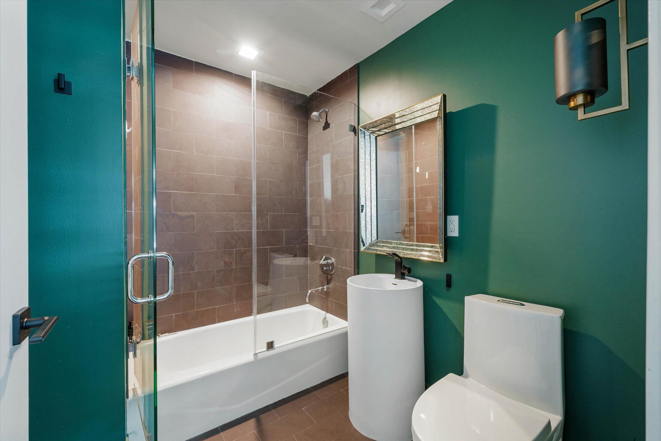 1040 Biscayne #4202, Miami FL 33132