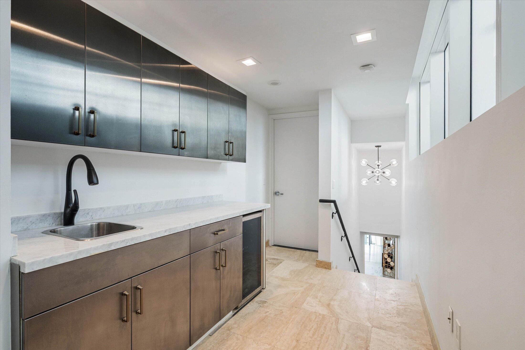 1040 Biscayne #4202, Miami FL 33132